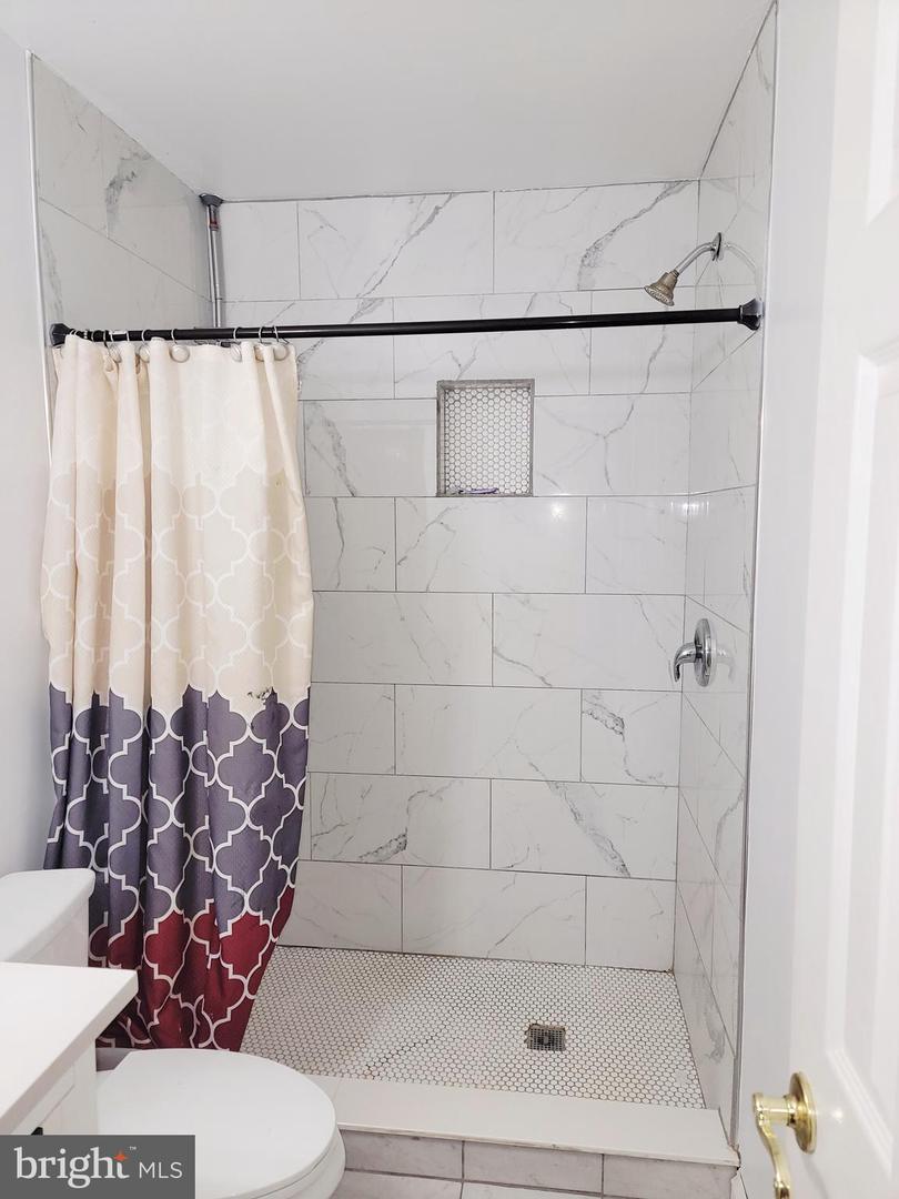 7632 GREENWICH RD, NOKESVILLE, Virginia 20181, 4 Bedrooms Bedrooms, ,2 BathroomsBathrooms,Residential,For sale,7632 GREENWICH RD,VAFQ2019492 MLS # VAFQ2019492