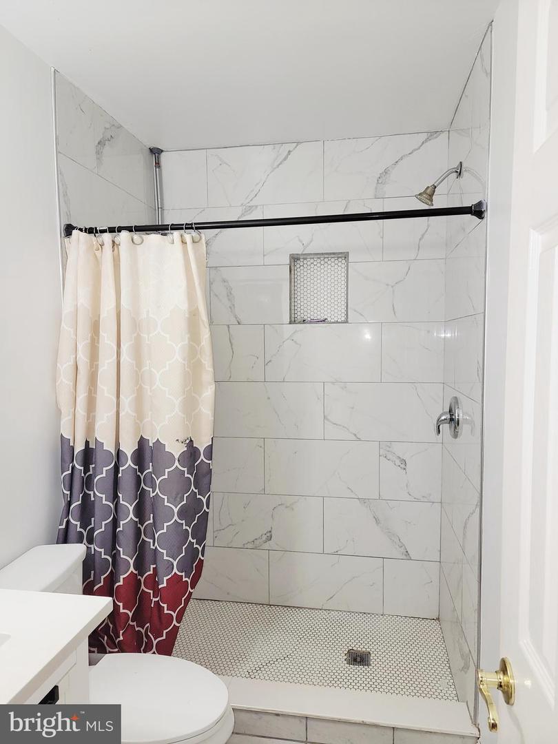 7632 GREENWICH RD, NOKESVILLE, Virginia 20181, 4 Bedrooms Bedrooms, ,2 BathroomsBathrooms,Residential,For sale,7632 GREENWICH RD,VAFQ2019492 MLS # VAFQ2019492