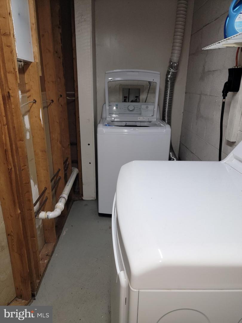 7632 GREENWICH RD, NOKESVILLE, Virginia 20181, 4 Bedrooms Bedrooms, ,2 BathroomsBathrooms,Residential,For sale,7632 GREENWICH RD,VAFQ2019492 MLS # VAFQ2019492