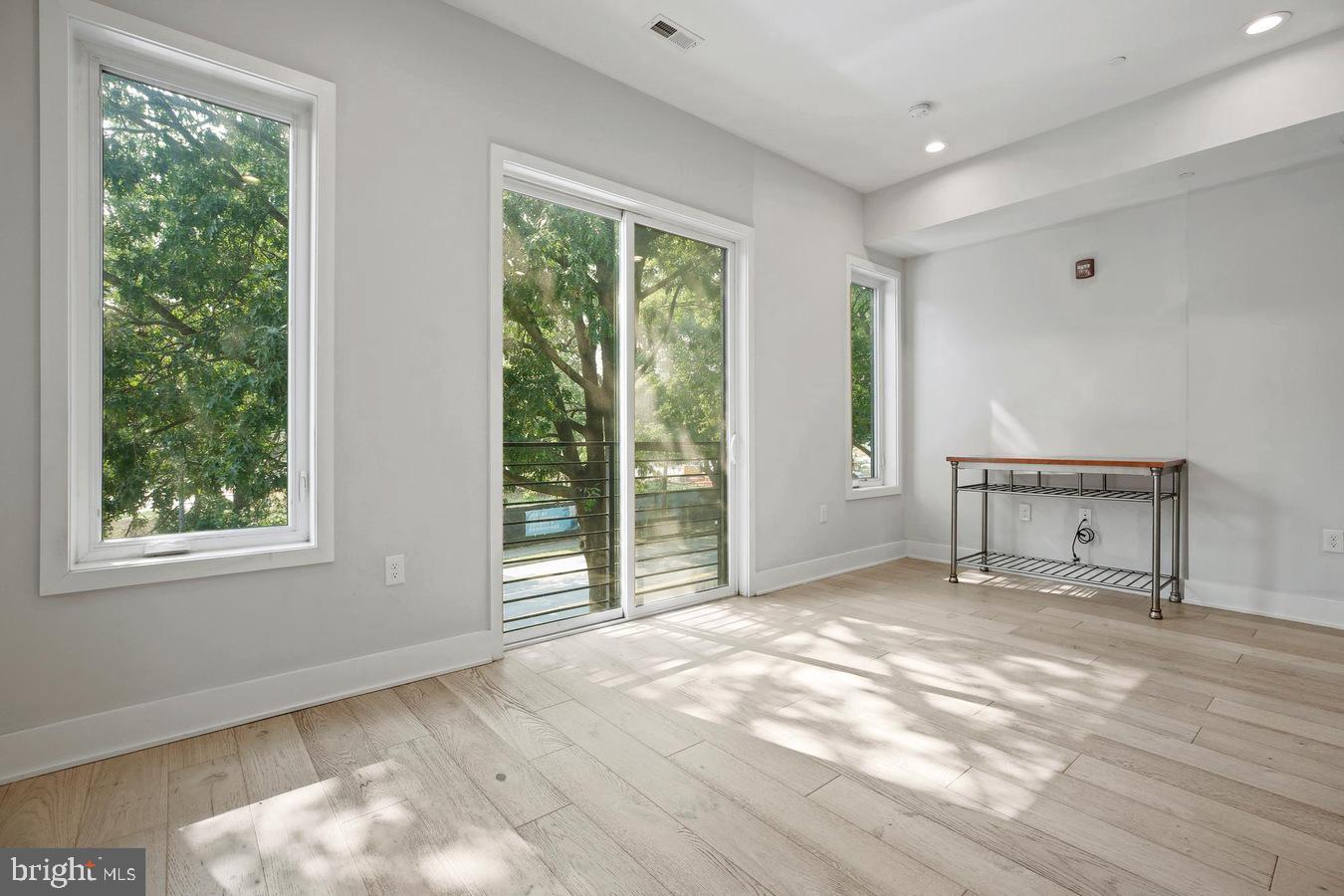 7129 GEORGIA AVE NW #4, WASHINGTON, District Of Columbia 20012, 1 Bedroom Bedrooms, ,1 BathroomBathrooms,Residential,For sale,7129 GEORGIA AVE NW #4,DCDC2229376 MLS # DCDC2229376 7129 GEORGIA AVE NW #4, WASHINGTON, District Of Columbia 20012, 1 Bedroom Bedrooms, ,1 BathroomBathrooms,Residential,For sale,7129 GEORGIA AVE NW #4,DCDC2229376 MLS # DCDC2229376