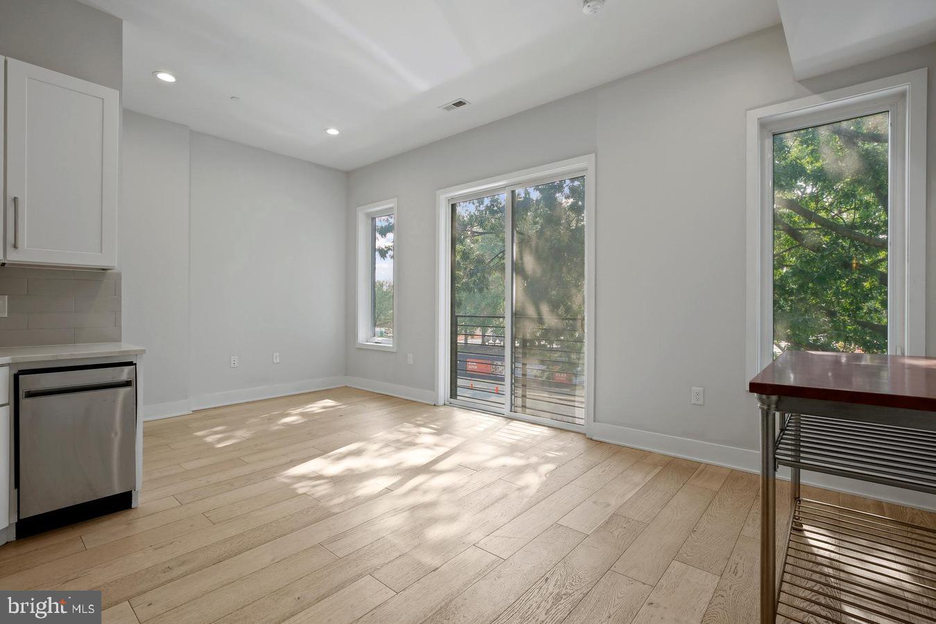 7129 GEORGIA AVE NW #4, WASHINGTON, District Of Columbia 20012, 1 Bedroom Bedrooms, ,1 BathroomBathrooms,Residential,For sale,7129 GEORGIA AVE NW #4,DCDC2229376 MLS # DCDC2229376 7129 GEORGIA AVE NW #4, WASHINGTON, District Of Columbia 20012, 1 Bedroom Bedrooms, ,1 BathroomBathrooms,Residential,For sale,7129 GEORGIA AVE NW #4,DCDC2229376 MLS # DCDC2229376