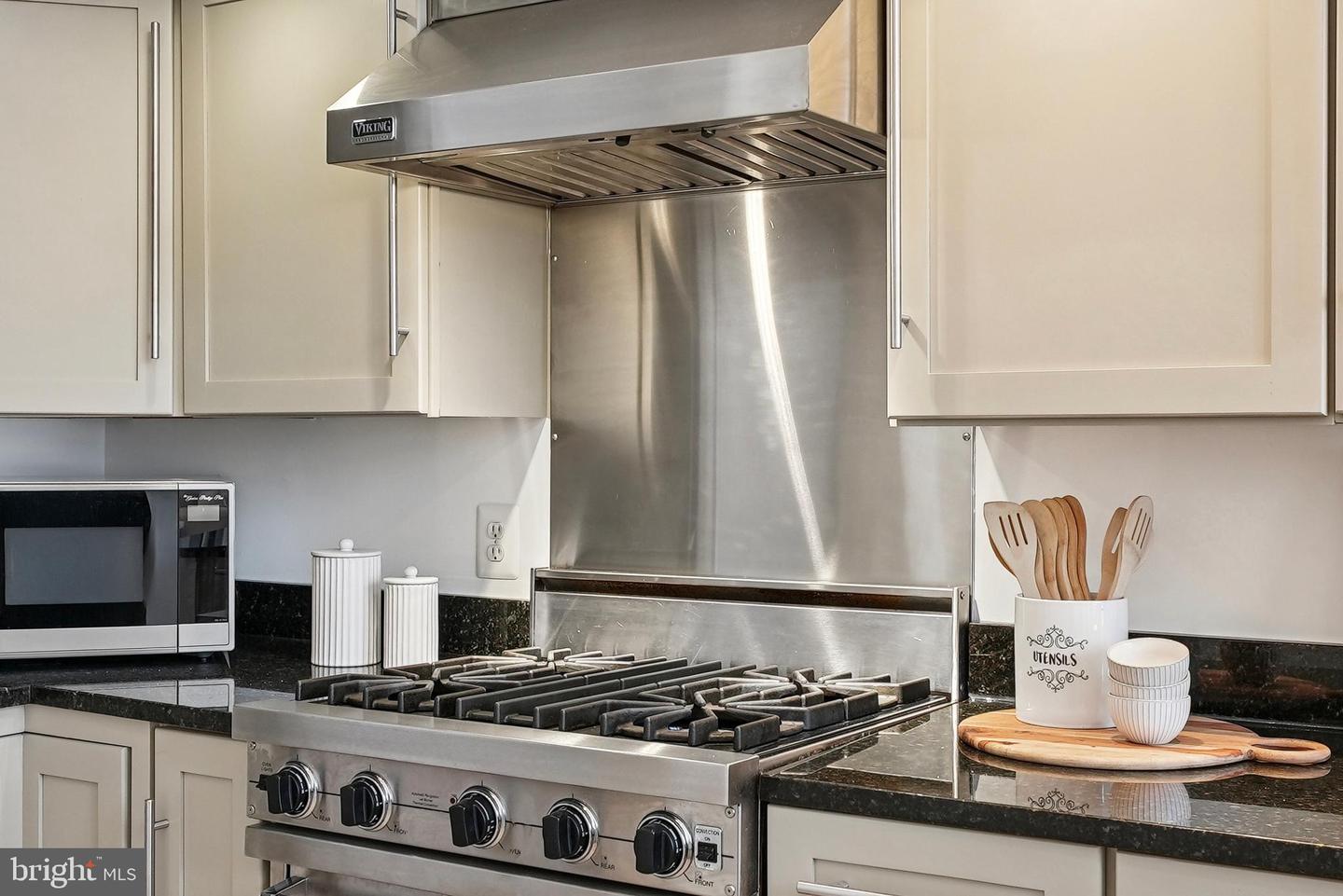 1610 11TH ST NW #3B, WASHINGTON, District Of Columbia 20001, 2 Bedrooms Bedrooms, ,2 BathroomsBathrooms,Residential,For sale,1610 11TH ST NW #3B,DCDC2229788 MLS # DCDC2229788 1610 11TH ST NW #3B, WASHINGTON, District Of Columbia 20001, 2 Bedrooms Bedrooms, ,2 BathroomsBathrooms,Residential,For sale,1610 11TH ST NW #3B,DCDC2229788 MLS # DCDC2229788