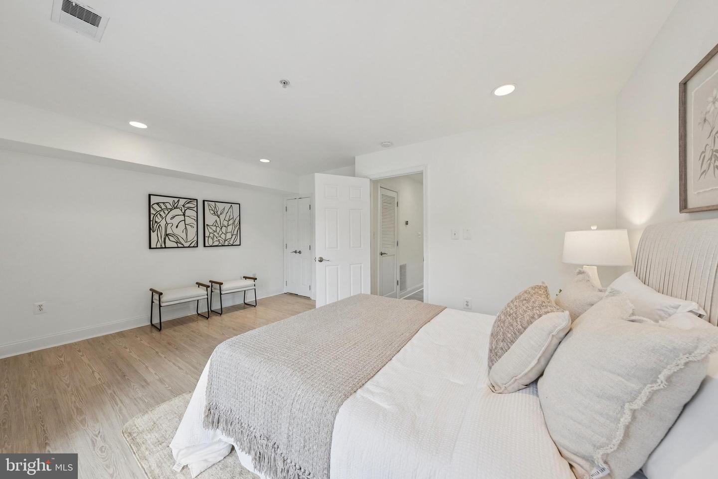 1610 11TH ST NW #3B, WASHINGTON, District Of Columbia 20001, 2 Bedrooms Bedrooms, ,2 BathroomsBathrooms,Residential,For sale,1610 11TH ST NW #3B,DCDC2229788 MLS # DCDC2229788 1610 11TH ST NW #3B, WASHINGTON, District Of Columbia 20001, 2 Bedrooms Bedrooms, ,2 BathroomsBathrooms,Residential,For sale,1610 11TH ST NW #3B,DCDC2229788 MLS # DCDC2229788