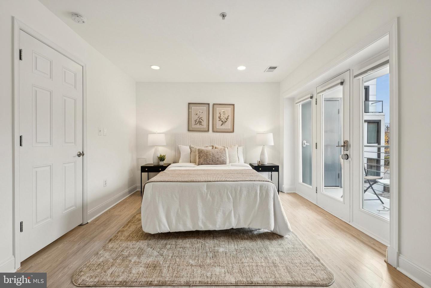 1610 11TH ST NW #3B, WASHINGTON, District Of Columbia 20001, 2 Bedrooms Bedrooms, ,2 BathroomsBathrooms,Residential,For sale,1610 11TH ST NW #3B,DCDC2229788 MLS # DCDC2229788 1610 11TH ST NW #3B, WASHINGTON, District Of Columbia 20001, 2 Bedrooms Bedrooms, ,2 BathroomsBathrooms,Residential,For sale,1610 11TH ST NW #3B,DCDC2229788 MLS # DCDC2229788