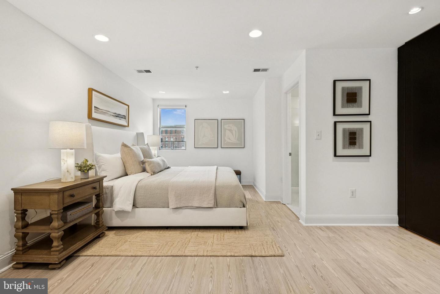 1610 11TH ST NW #3B, WASHINGTON, District Of Columbia 20001, 2 Bedrooms Bedrooms, ,2 BathroomsBathrooms,Residential,For sale,1610 11TH ST NW #3B,DCDC2229788 MLS # DCDC2229788 1610 11TH ST NW #3B, WASHINGTON, District Of Columbia 20001, 2 Bedrooms Bedrooms, ,2 BathroomsBathrooms,Residential,For sale,1610 11TH ST NW #3B,DCDC2229788 MLS # DCDC2229788