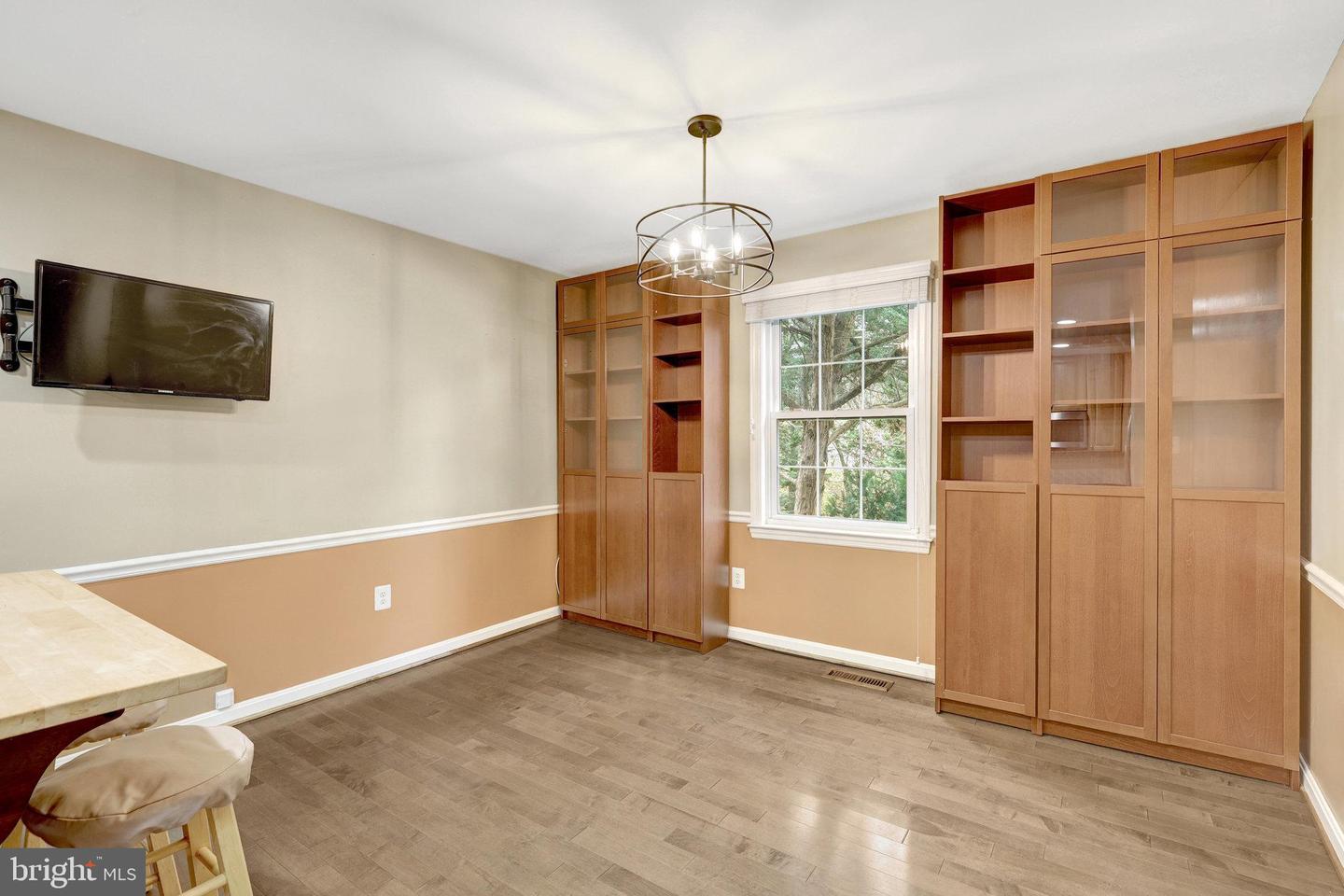 4448 AIRLIE WAY, ANNANDALE, Virginia 22003, 3 Bedrooms Bedrooms, ,3 BathroomsBathrooms,Residential,For sale,4448 AIRLIE WAY,VAFX2277482 MLS # VAFX2277482