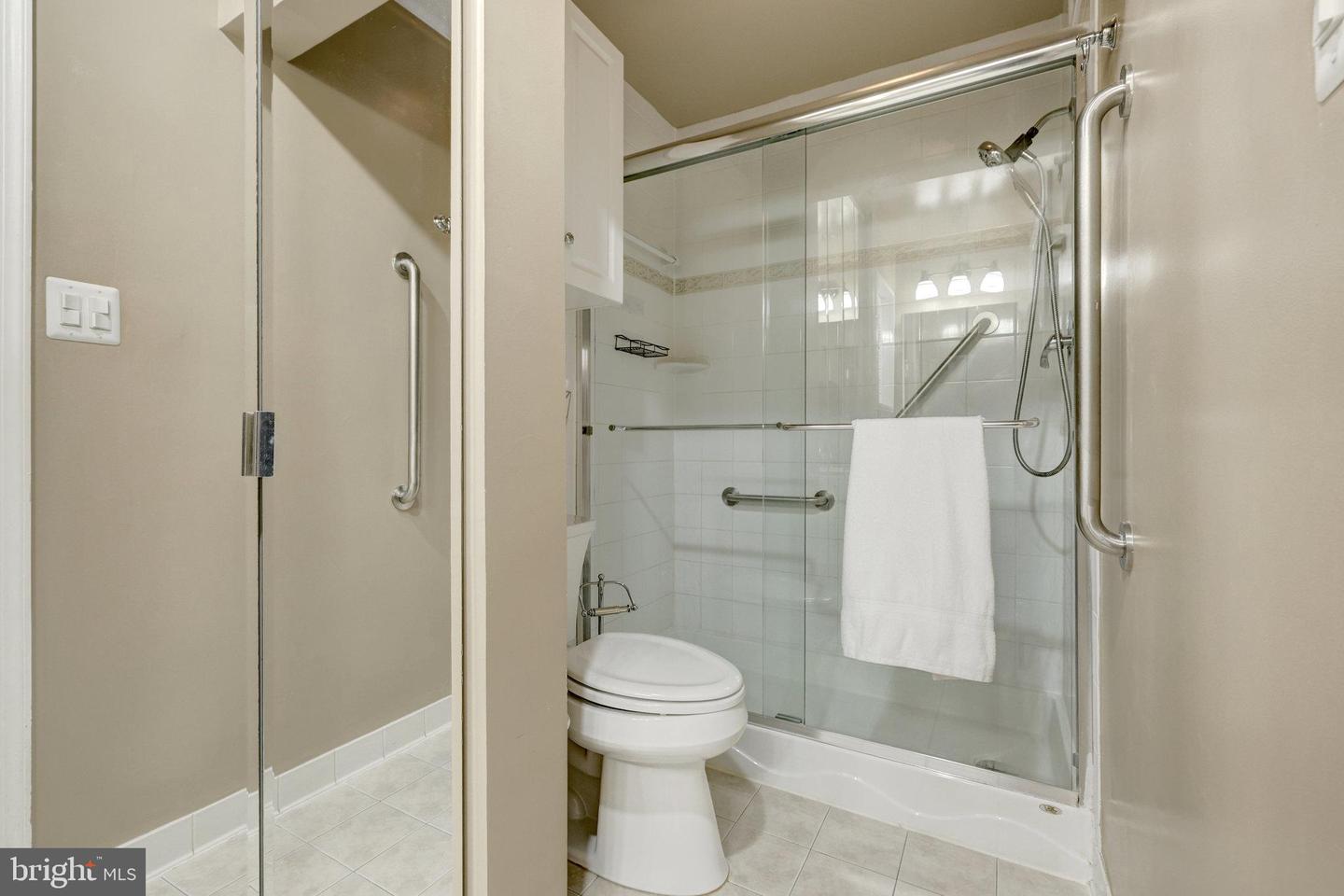 4448 AIRLIE WAY, ANNANDALE, Virginia 22003, 3 Bedrooms Bedrooms, ,3 BathroomsBathrooms,Residential,For sale,4448 AIRLIE WAY,VAFX2277482 MLS # VAFX2277482