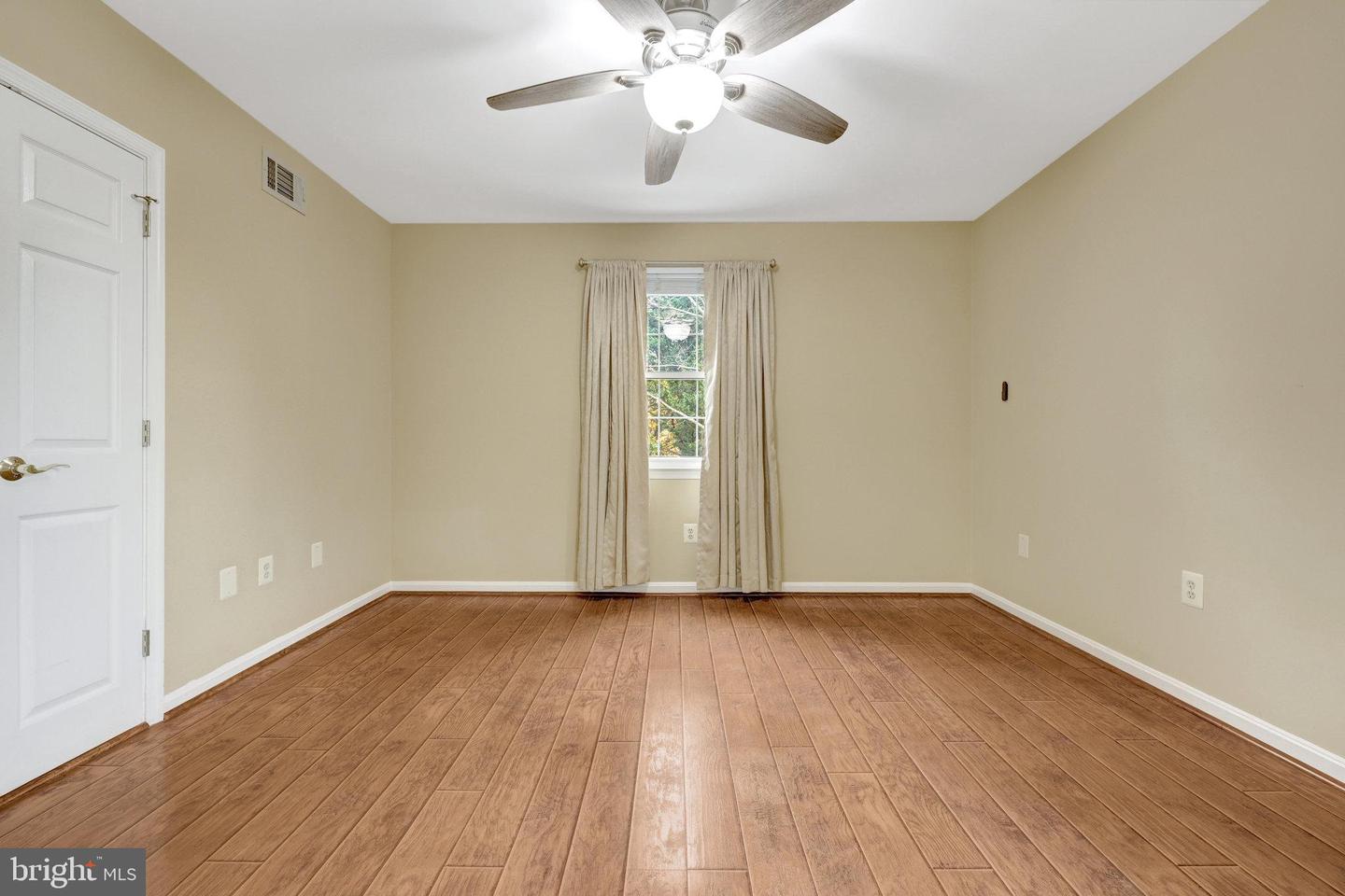 4448 AIRLIE WAY, ANNANDALE, Virginia 22003, 3 Bedrooms Bedrooms, ,3 BathroomsBathrooms,Residential,For sale,4448 AIRLIE WAY,VAFX2277482 MLS # VAFX2277482