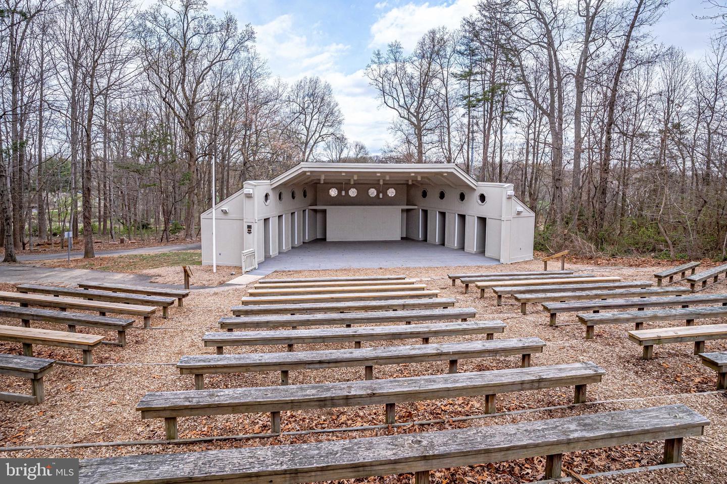 4448 AIRLIE WAY, ANNANDALE, Virginia 22003, 3 Bedrooms Bedrooms, ,3 BathroomsBathrooms,Residential,For sale,4448 AIRLIE WAY,VAFX2277482 MLS # VAFX2277482