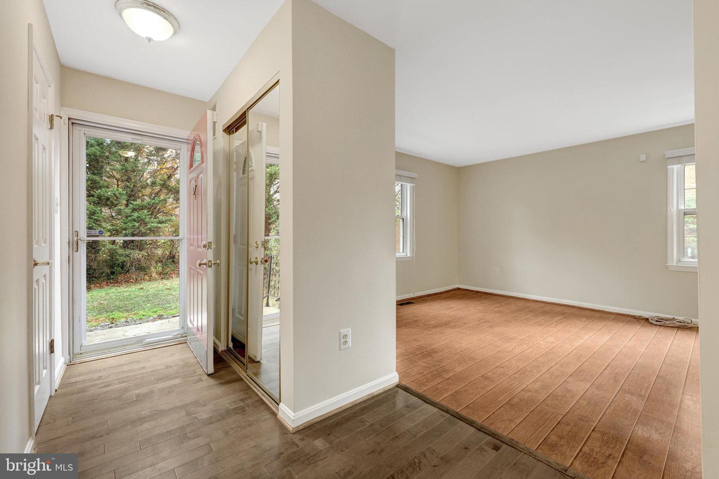 4448 AIRLIE WAY, ANNANDALE, Virginia 22003, 3 Bedrooms Bedrooms, ,3 BathroomsBathrooms,Residential,For sale,4448 AIRLIE WAY,VAFX2277482 MLS # VAFX2277482