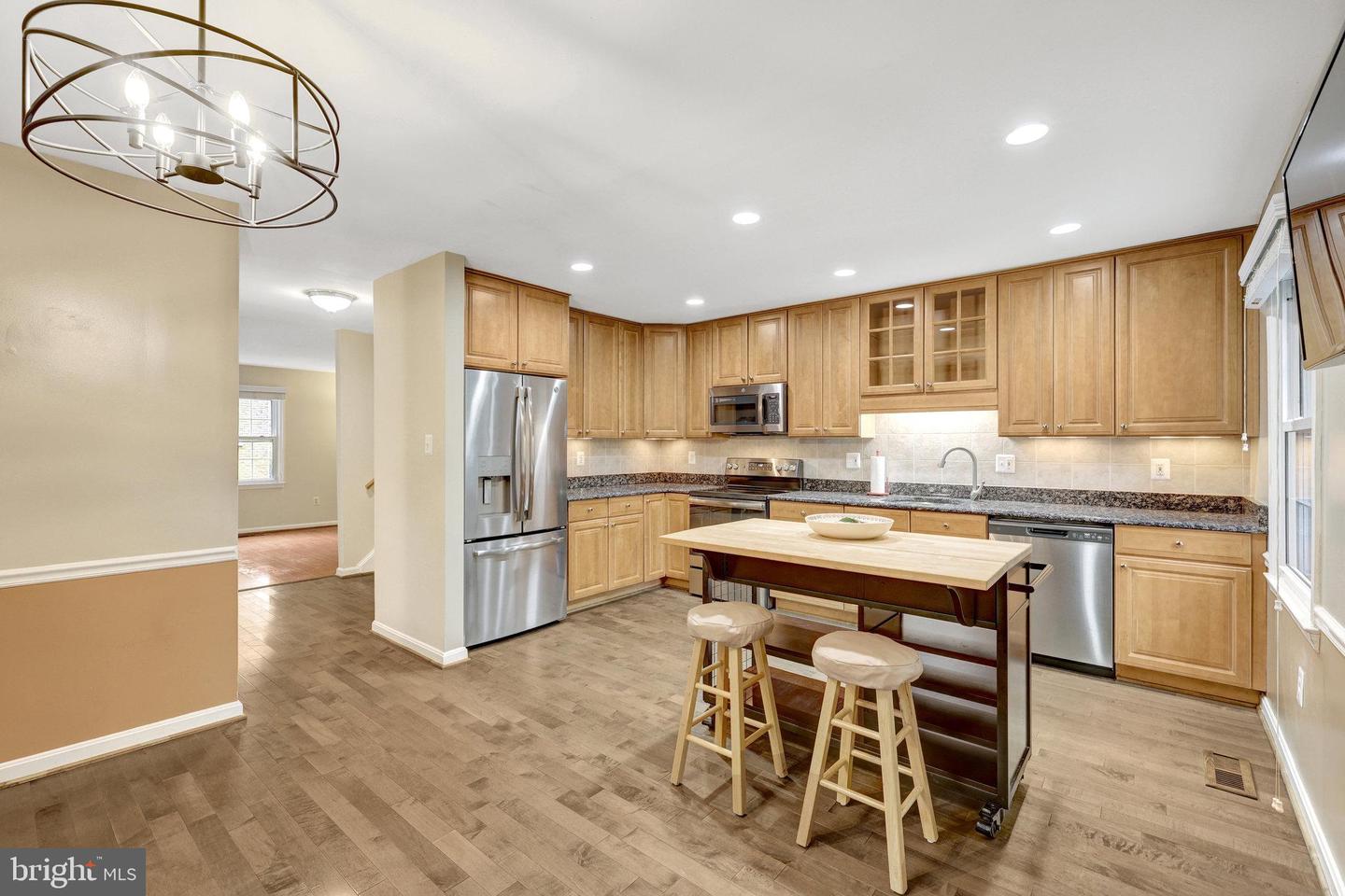 4448 AIRLIE WAY, ANNANDALE, Virginia 22003, 3 Bedrooms Bedrooms, ,3 BathroomsBathrooms,Residential,For sale,4448 AIRLIE WAY,VAFX2277482 MLS # VAFX2277482