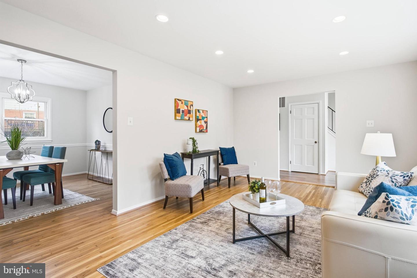 9216 KRISTIN LN, FAIRFAX, Virginia 22032, 4 Bedrooms Bedrooms, ,2 BathroomsBathrooms,Residential,For sale,9216 KRISTIN LN,VAFX2278628 MLS # VAFX2278628