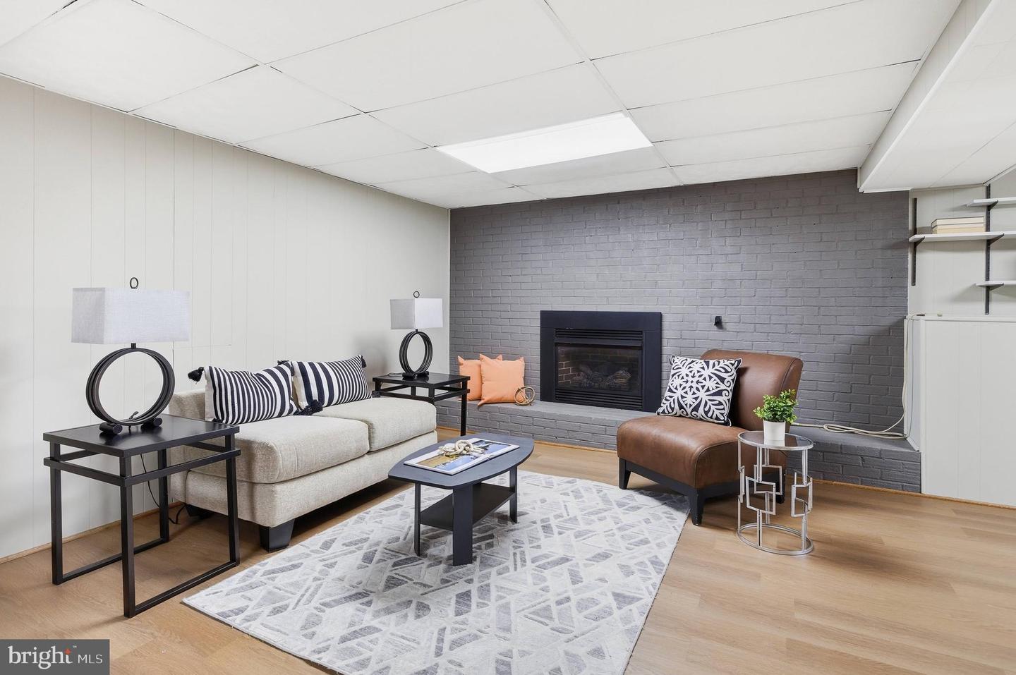 9216 KRISTIN LN, FAIRFAX, Virginia 22032, 4 Bedrooms Bedrooms, ,2 BathroomsBathrooms,Residential,For sale,9216 KRISTIN LN,VAFX2278628 MLS # VAFX2278628