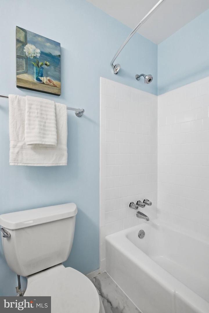 9216 KRISTIN LN, FAIRFAX, Virginia 22032, 4 Bedrooms Bedrooms, ,2 BathroomsBathrooms,Residential,For sale,9216 KRISTIN LN,VAFX2278628 MLS # VAFX2278628