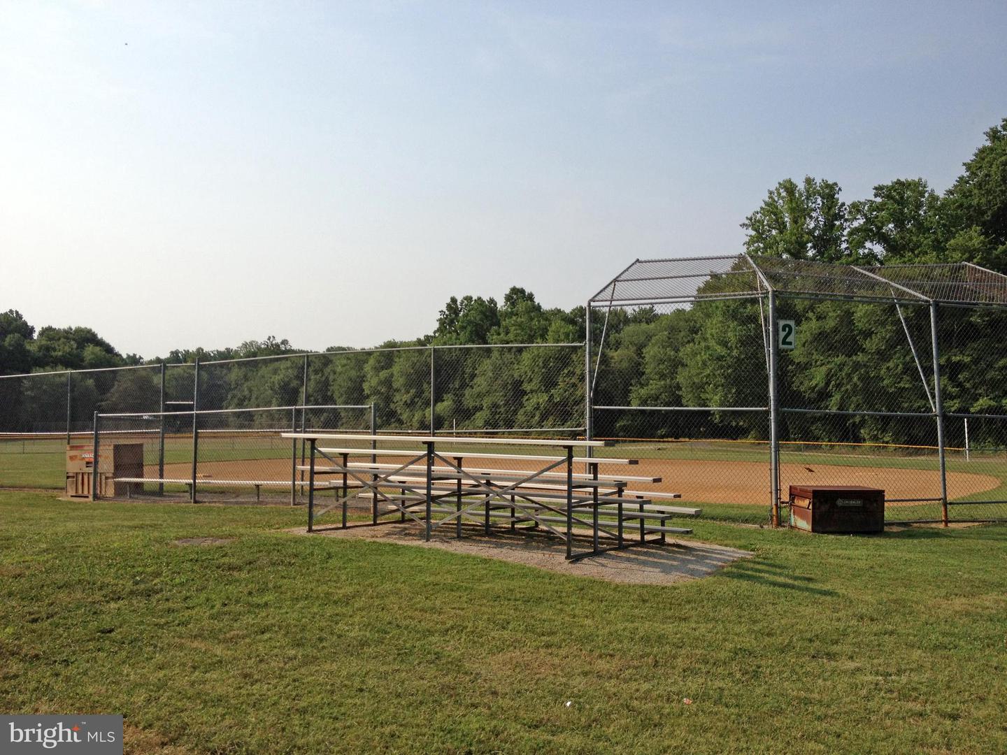 9216 KRISTIN LN, FAIRFAX, Virginia 22032, 4 Bedrooms Bedrooms, ,2 BathroomsBathrooms,Residential,For sale,9216 KRISTIN LN,VAFX2278628 MLS # VAFX2278628