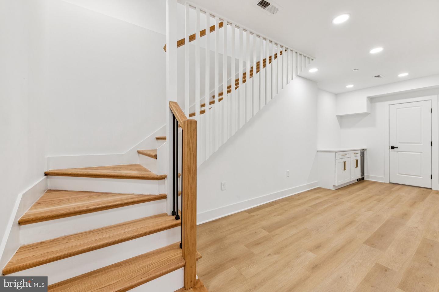 1235 PERRY ST NE, WASHINGTON, District Of Columbia 20017, 4 Bedrooms Bedrooms, 8 Rooms Rooms,3 BathroomsBathrooms,Residential,For sale,1235 PERRY ST NE,DCDC2231346 MLS # DCDC2231346