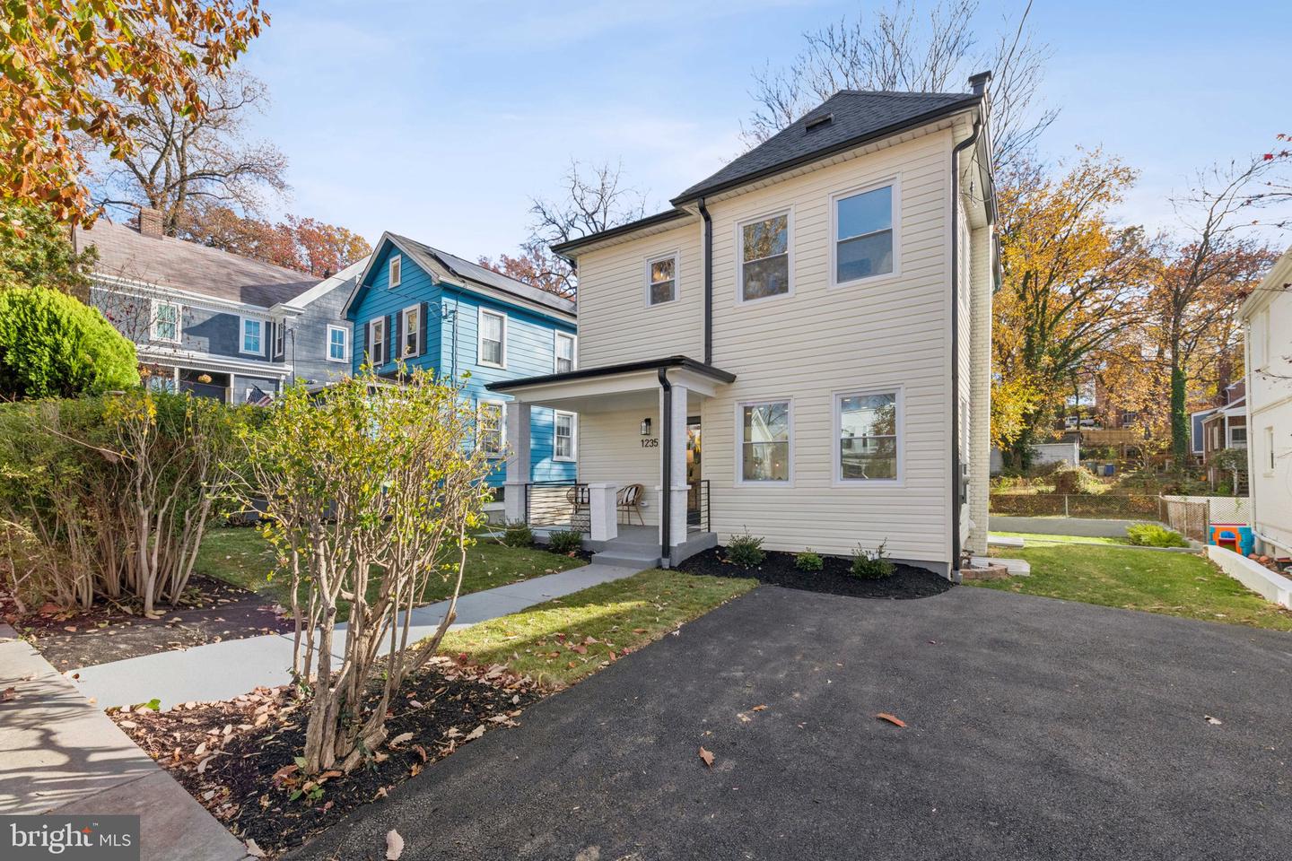 1235 PERRY ST NE, WASHINGTON, District Of Columbia 20017, 4 Bedrooms Bedrooms, 8 Rooms Rooms,3 BathroomsBathrooms,Residential,For sale,1235 PERRY ST NE,DCDC2231346 MLS # DCDC2231346