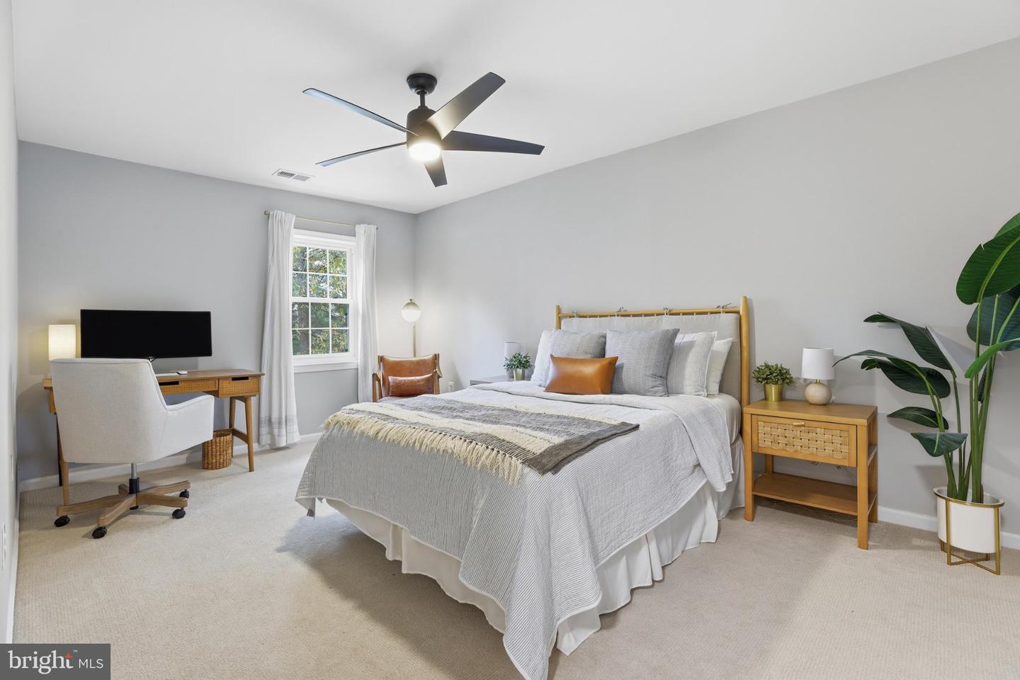 661 N ARMISTEAD ST, ALEXANDRIA, Virginia 22312, 3 Bedrooms Bedrooms, 7 Rooms Rooms,3 BathroomsBathrooms,Residential,For sale,661 N ARMISTEAD ST,VAAX2051940 MLS # VAAX2051940