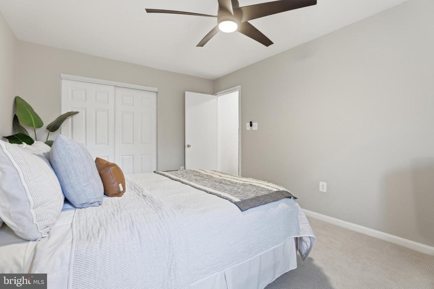 661 N ARMISTEAD ST, ALEXANDRIA, Virginia 22312, 3 Bedrooms Bedrooms, 7 Rooms Rooms,3 BathroomsBathrooms,Residential,For sale,661 N ARMISTEAD ST,VAAX2051940 MLS # VAAX2051940