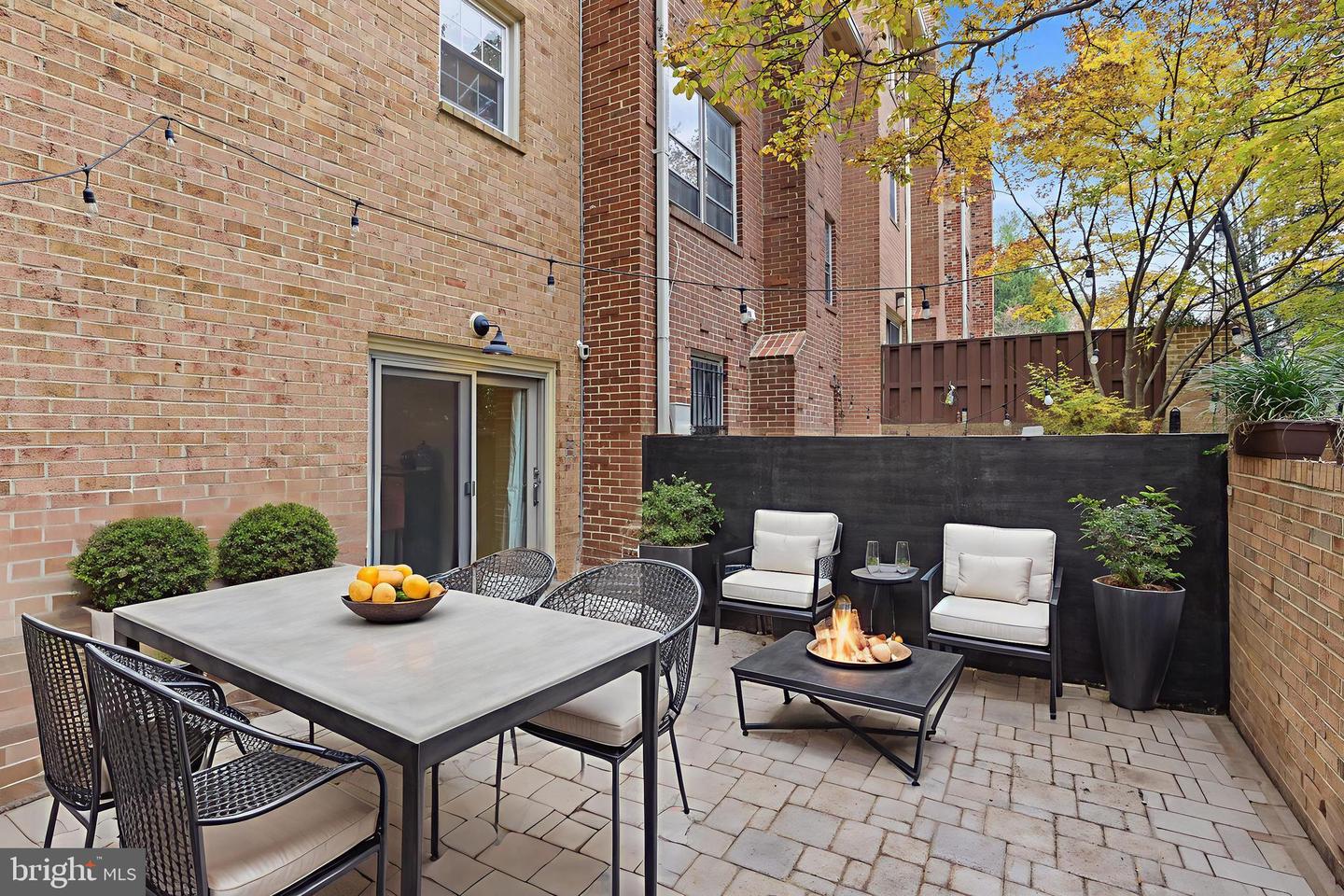 661 N ARMISTEAD ST, ALEXANDRIA, Virginia 22312, 3 Bedrooms Bedrooms, 7 Rooms Rooms,3 BathroomsBathrooms,Residential,For sale,661 N ARMISTEAD ST,VAAX2051940 MLS # VAAX2051940