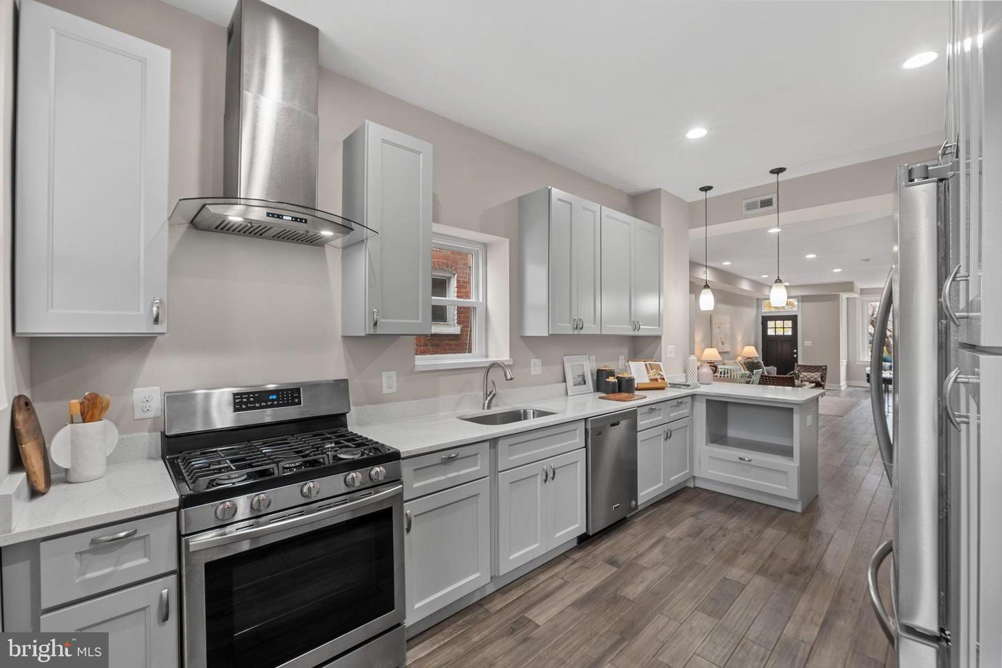 113 R ST NE, WASHINGTON, District Of Columbia 20002, 4 Bedrooms Bedrooms, 8 Rooms Rooms,3 BathroomsBathrooms,Residential,For sale,113 R ST NE,DCDC2232562 MLS # DCDC2232562 113 R ST NE, WASHINGTON, District Of Columbia 20002, 4 Bedrooms Bedrooms, 8 Rooms Rooms,3 BathroomsBathrooms,Residential,For sale,113 R ST NE,DCDC2232562 MLS # DCDC2232562