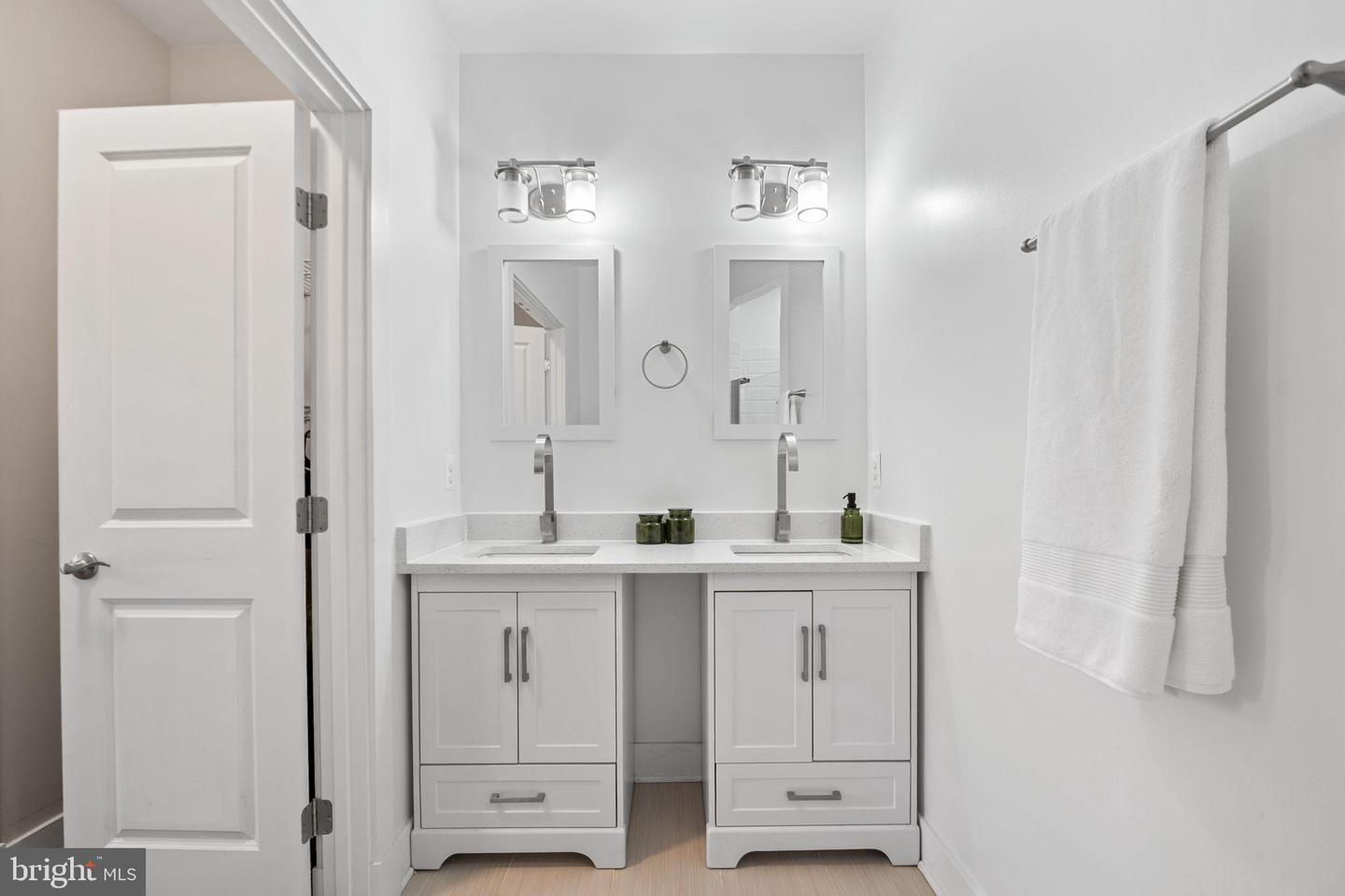 113 R ST NE, WASHINGTON, District Of Columbia 20002, 4 Bedrooms Bedrooms, 8 Rooms Rooms,3 BathroomsBathrooms,Residential,For sale,113 R ST NE,DCDC2232562 MLS # DCDC2232562 113 R ST NE, WASHINGTON, District Of Columbia 20002, 4 Bedrooms Bedrooms, 8 Rooms Rooms,3 BathroomsBathrooms,Residential,For sale,113 R ST NE,DCDC2232562 MLS # DCDC2232562