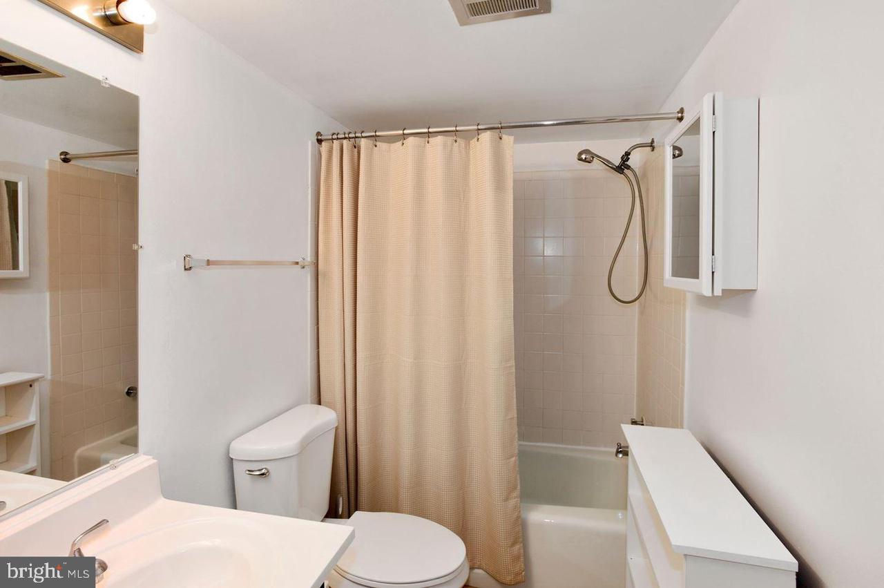 1532 NORTHGATE SQ #12A, RESTON, Virginia 20190, 1 Bedroom Bedrooms, ,1 BathroomBathrooms,Residential,For sale,1532 NORTHGATE SQ #12A,VAFX2280202 MLS # VAFX2280202