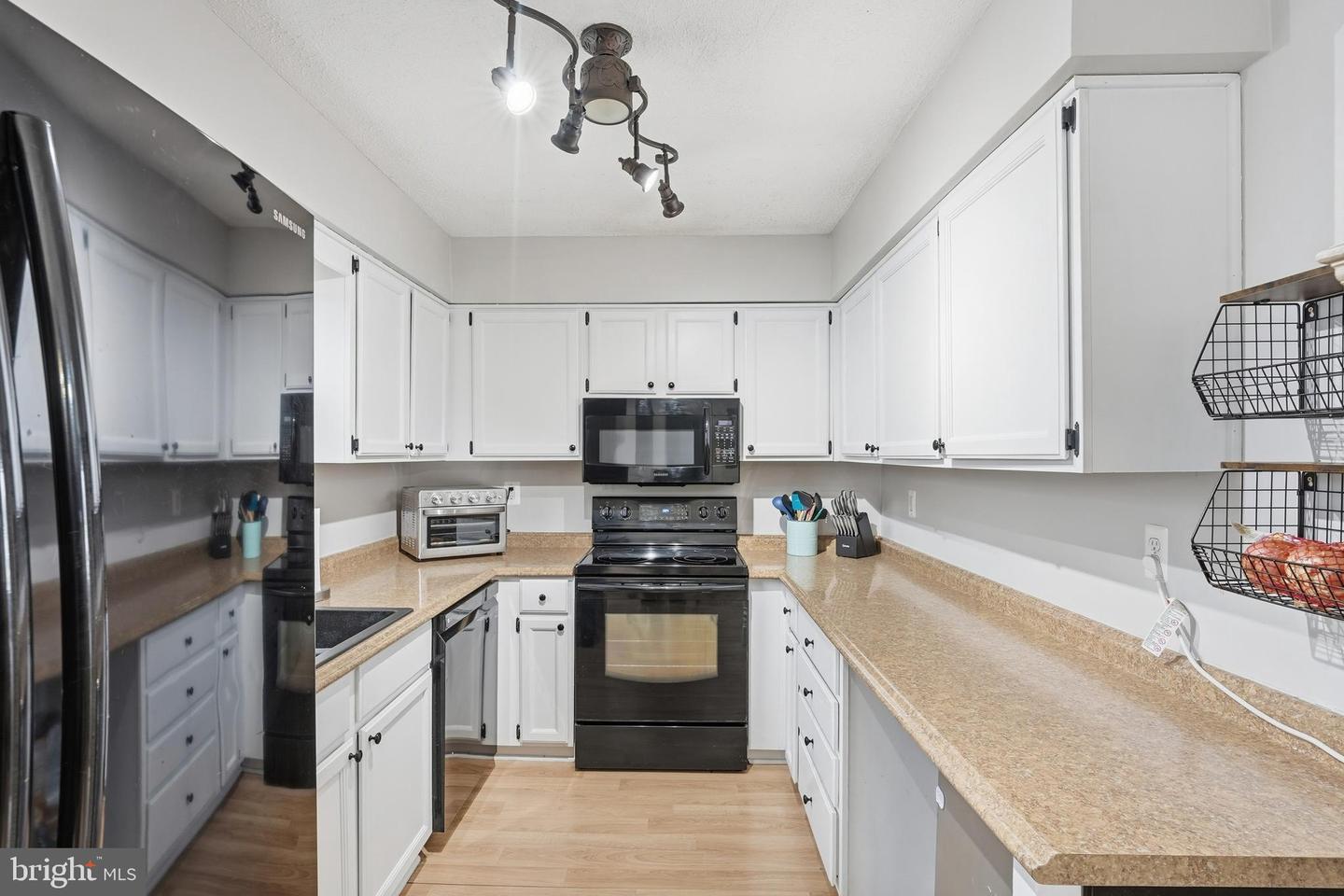 6559 BELFRYS CT E, BEALETON, Virginia 22712, 3 Bedrooms Bedrooms, ,2 BathroomsBathrooms,Residential,For sale,6559 BELFRYS CT E,VAFQ2019740 MLS # VAFQ2019740 6559 BELFRYS CT E, BEALETON, Virginia 22712, 3 Bedrooms Bedrooms, ,2 BathroomsBathrooms,Residential,For sale,6559 BELFRYS CT E,VAFQ2019740 MLS # VAFQ2019740