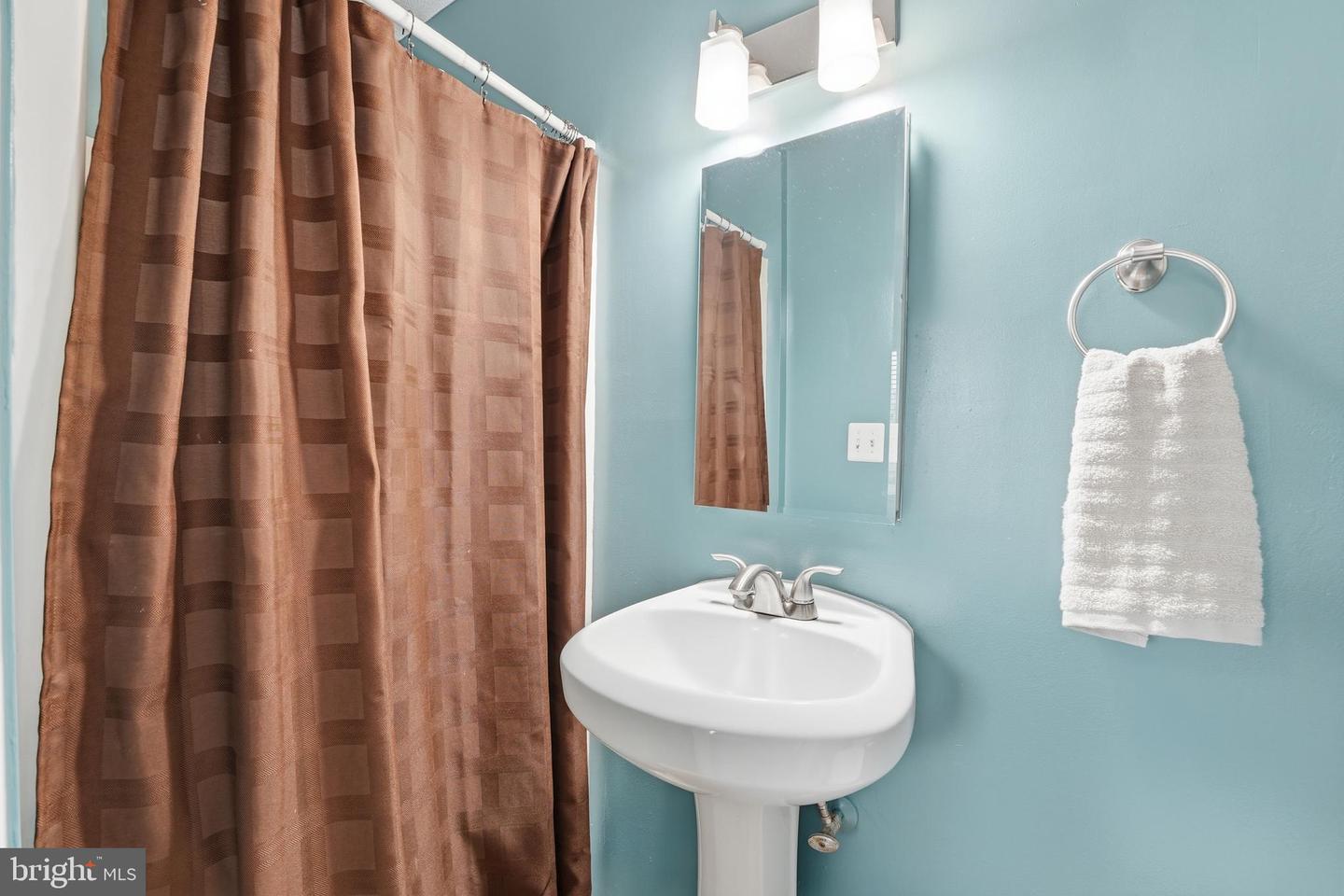 6559 BELFRYS CT E, BEALETON, Virginia 22712, 3 Bedrooms Bedrooms, ,2 BathroomsBathrooms,Residential,For sale,6559 BELFRYS CT E,VAFQ2019740 MLS # VAFQ2019740 6559 BELFRYS CT E, BEALETON, Virginia 22712, 3 Bedrooms Bedrooms, ,2 BathroomsBathrooms,Residential,For sale,6559 BELFRYS CT E,VAFQ2019740 MLS # VAFQ2019740