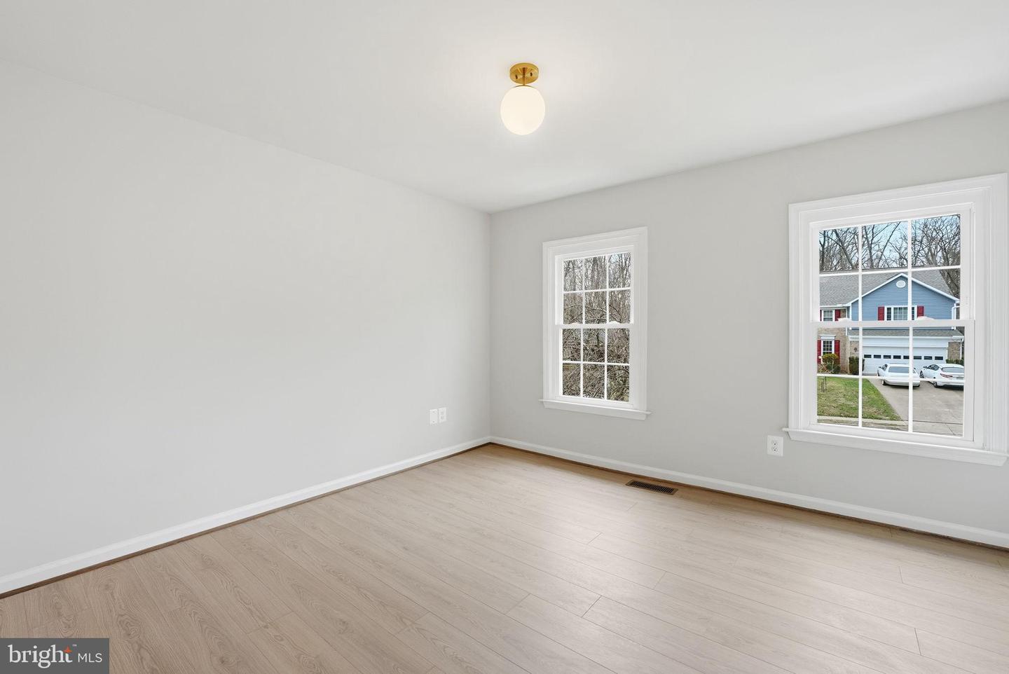 4511 STONE PINE CT, CHANTILLY, Virginia 20151, 5 Bedrooms Bedrooms, 14 Rooms Rooms,2 BathroomsBathrooms,Residential,For sale,4511 STONE PINE CT,VAFX2280400 MLS # VAFX2280400