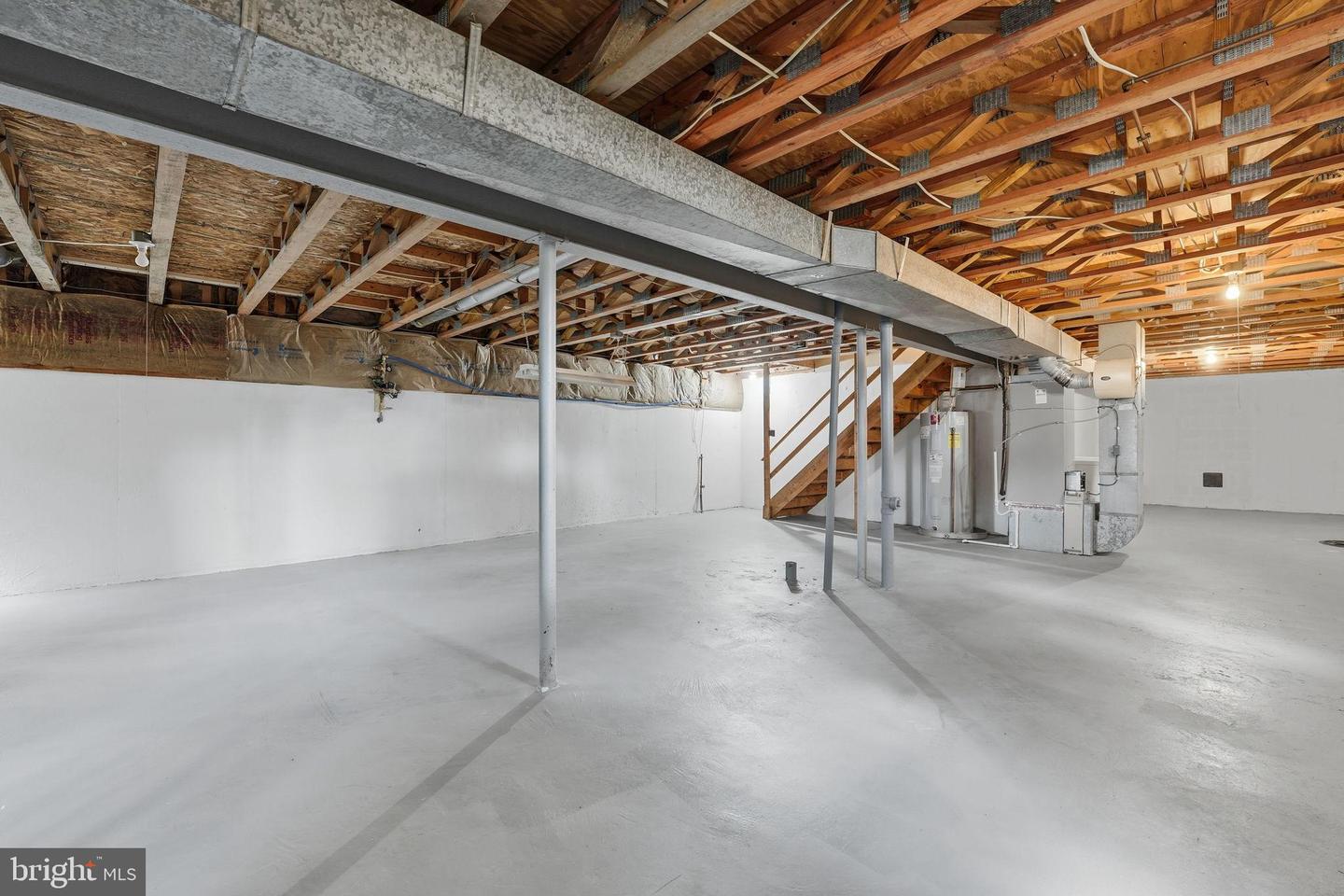 4511 STONE PINE CT, CHANTILLY, Virginia 20151, 5 Bedrooms Bedrooms, 14 Rooms Rooms,2 BathroomsBathrooms,Residential,For sale,4511 STONE PINE CT,VAFX2280400 MLS # VAFX2280400