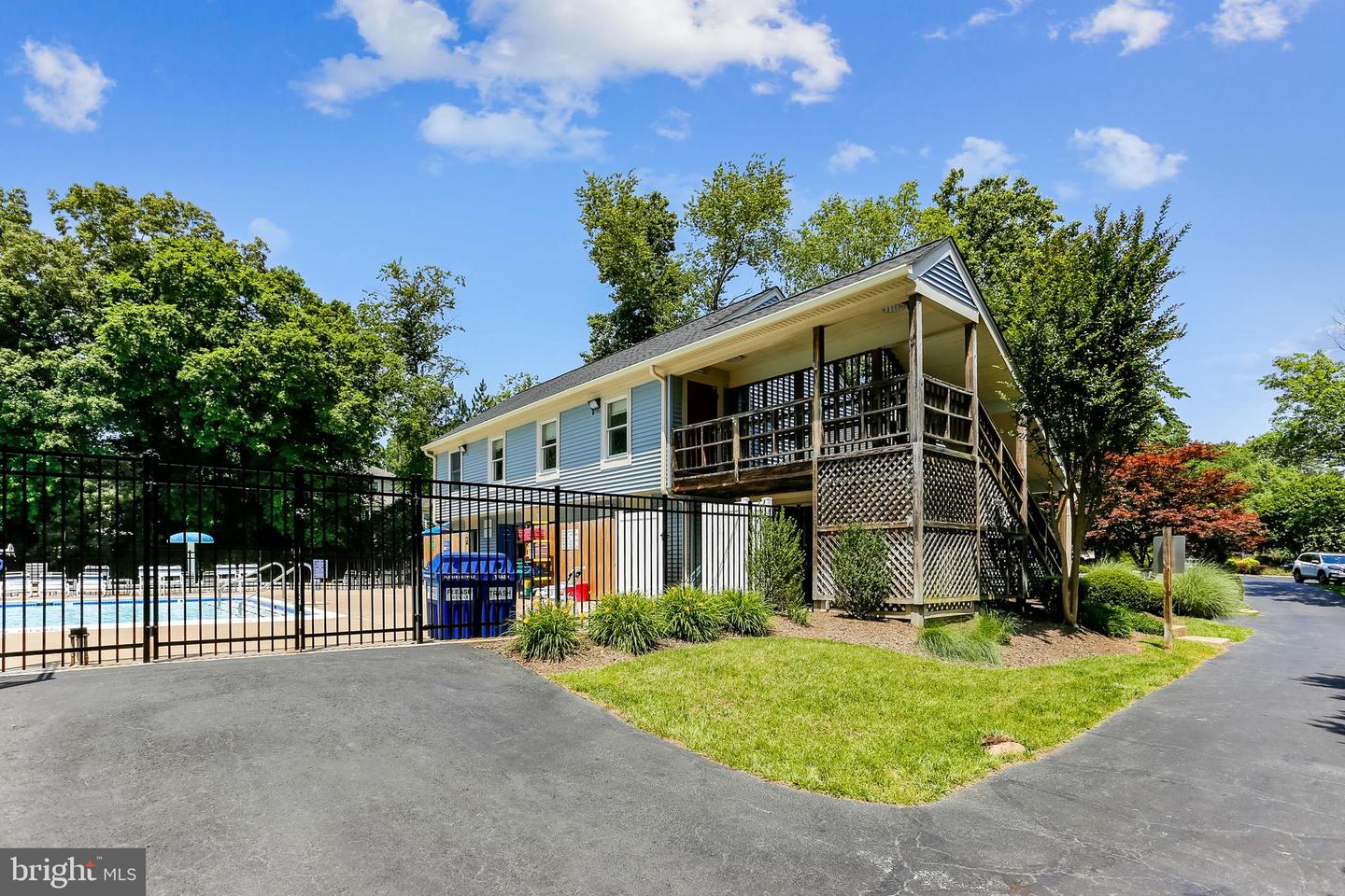 4511 STONE PINE CT, CHANTILLY, Virginia 20151, 5 Bedrooms Bedrooms, 14 Rooms Rooms,2 BathroomsBathrooms,Residential,For sale,4511 STONE PINE CT,VAFX2280400 MLS # VAFX2280400