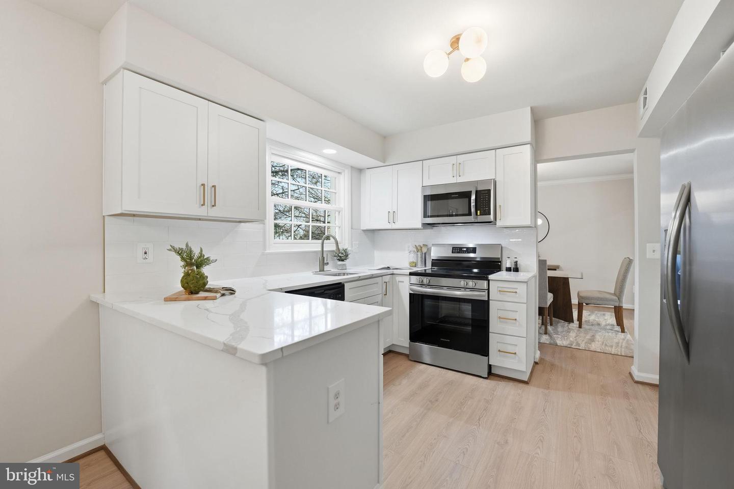 4511 STONE PINE CT, CHANTILLY, Virginia 20151, 5 Bedrooms Bedrooms, 14 Rooms Rooms,2 BathroomsBathrooms,Residential,For sale,4511 STONE PINE CT,VAFX2280400 MLS # VAFX2280400