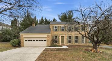 4511 STONE PINE CT, CHANTILLY, Virginia 20151, 5 Bedrooms Bedrooms, 14 Rooms Rooms,2 BathroomsBathrooms,Residential,For sale,4511 STONE PINE CT,VAFX2280400 MLS # VAFX2280400