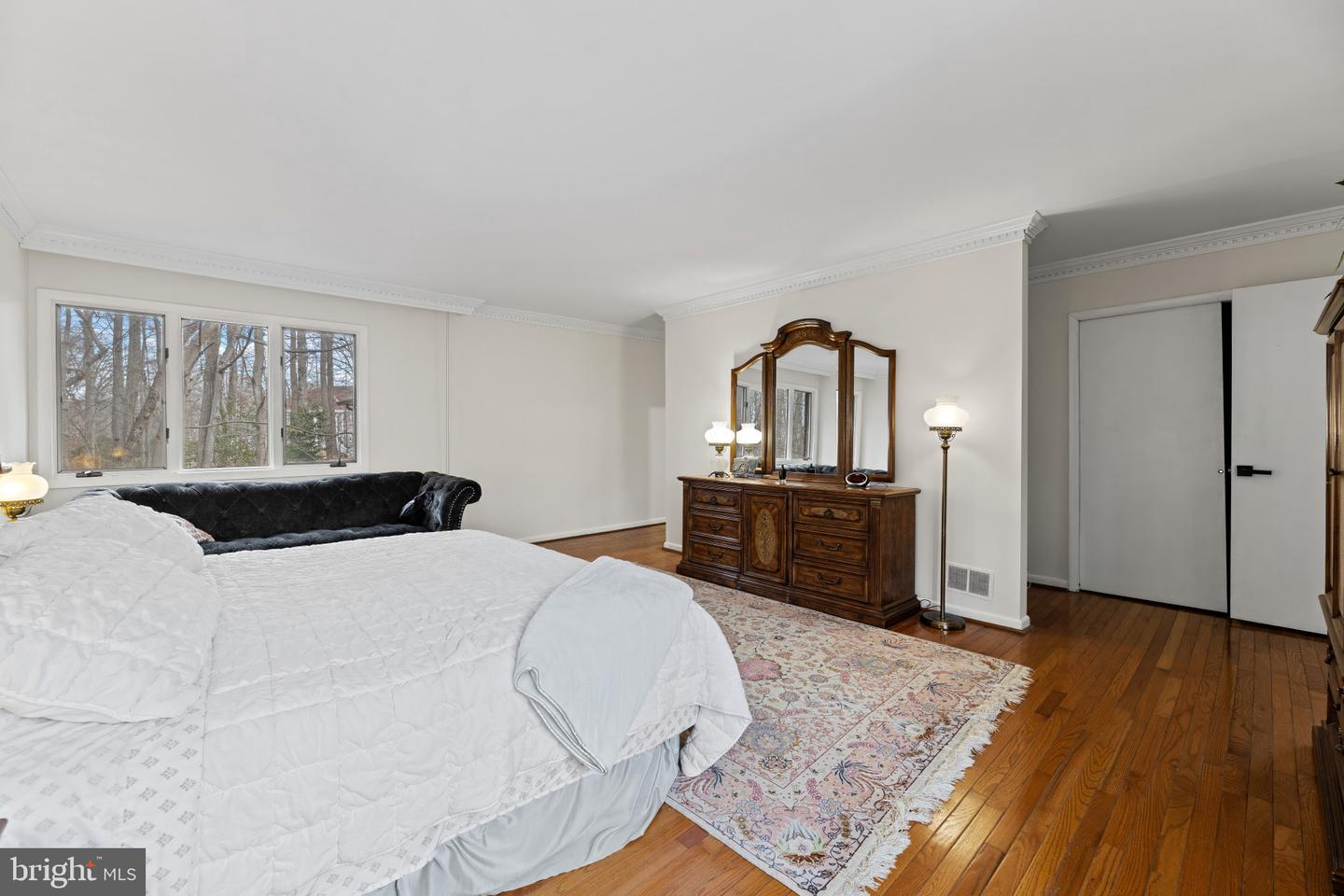 2026 HUNTER MILL RD, VIENNA, Virginia 22181, 3 Bedrooms Bedrooms, ,2 BathroomsBathrooms,Residential,For sale,2026 HUNTER MILL RD,VAFX2280610 MLS # VAFX2280610