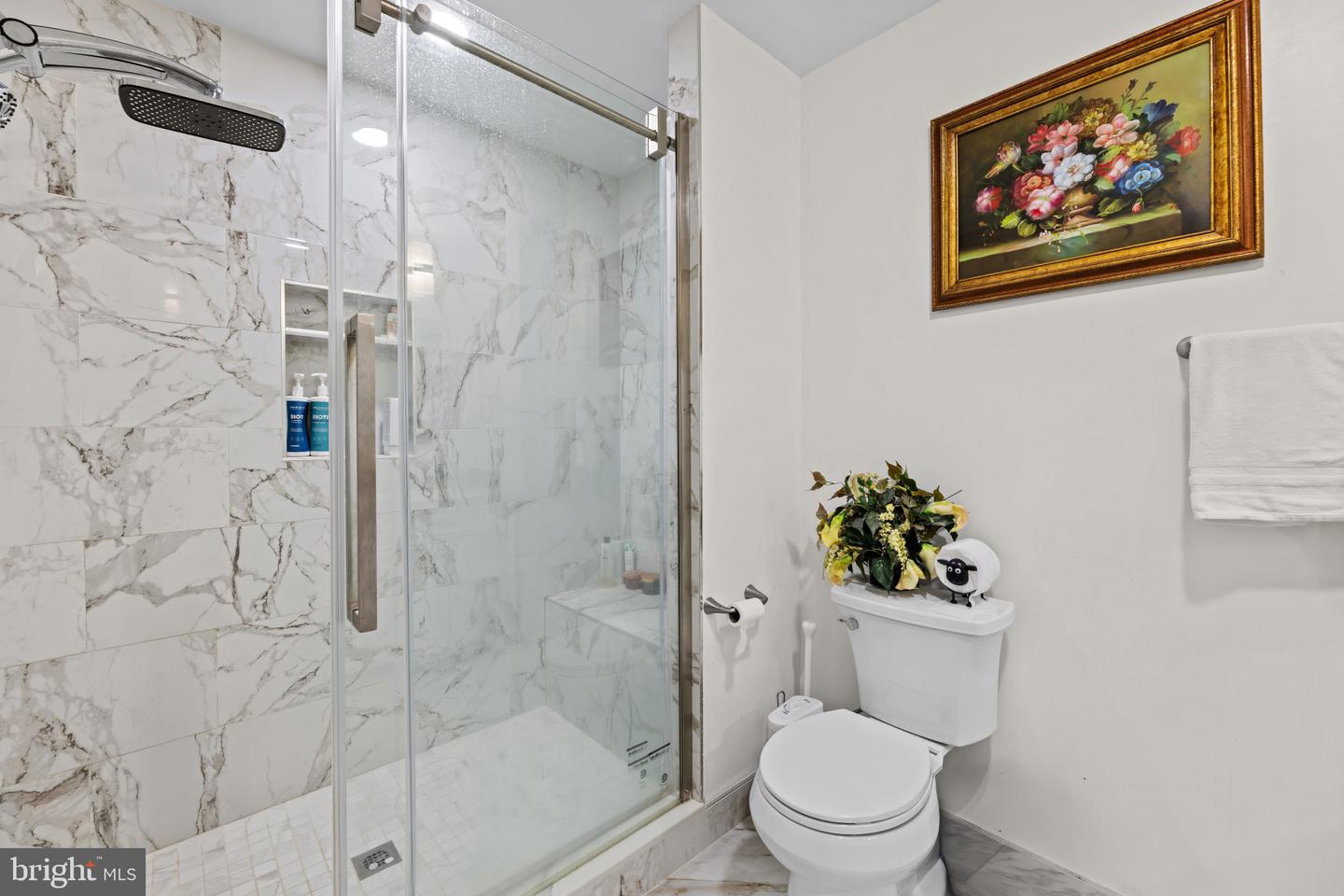 2026 HUNTER MILL RD, VIENNA, Virginia 22181, 3 Bedrooms Bedrooms, ,2 BathroomsBathrooms,Residential,For sale,2026 HUNTER MILL RD,VAFX2280610 MLS # VAFX2280610