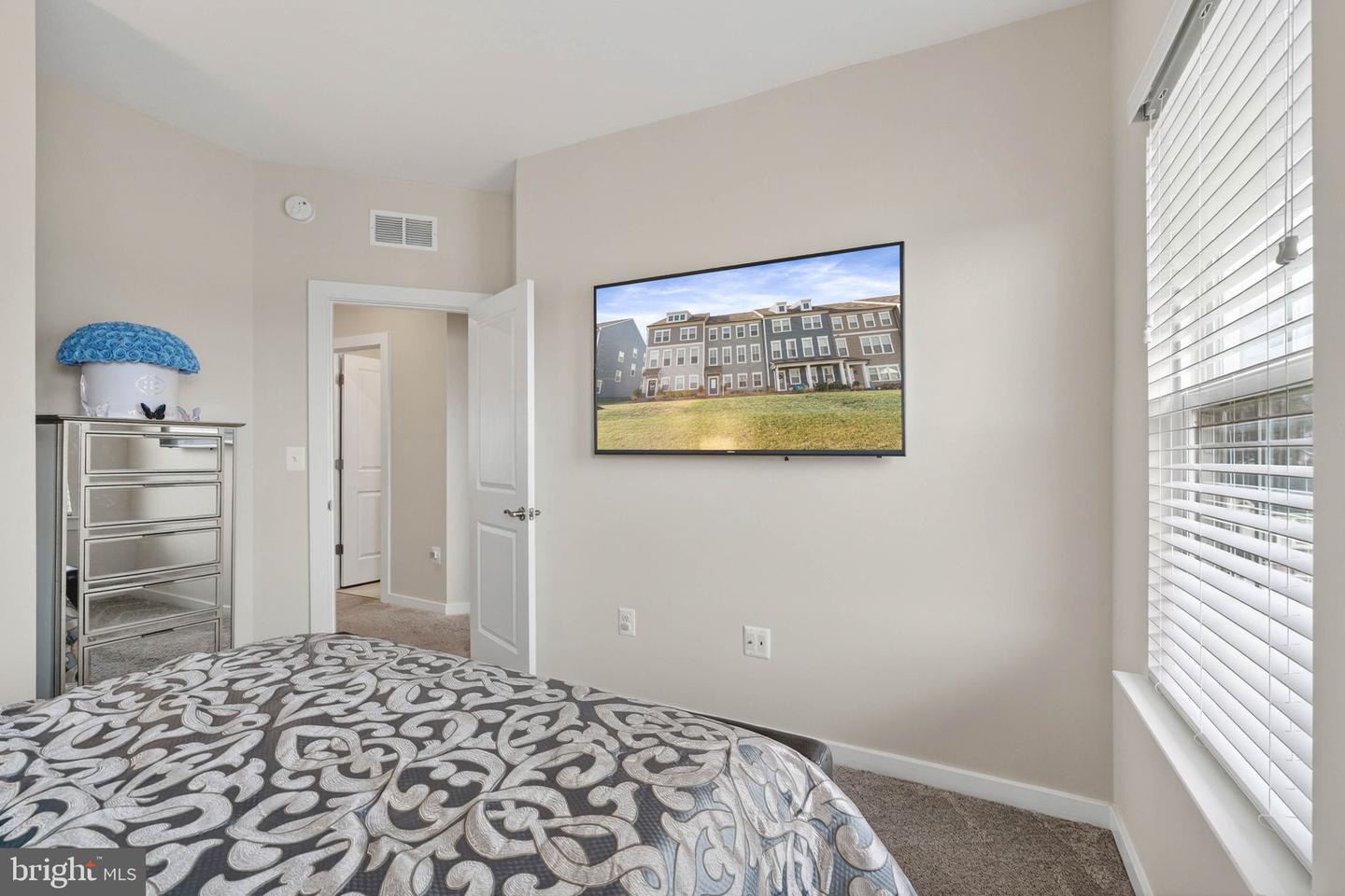 1706 AUTUMN MAPLE LEAF DR, DUMFRIES, Virginia 22026, 4 Bedrooms Bedrooms, ,3 BathroomsBathrooms,Residential,For sale,1706 AUTUMN MAPLE LEAF DR,VAPW2108410 MLS # VAPW2108410