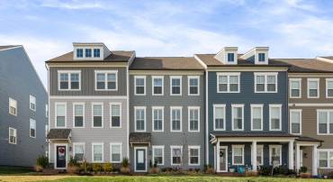 1706 AUTUMN MAPLE LEAF DR, DUMFRIES, Virginia 22026, 4 Bedrooms Bedrooms, ,3 BathroomsBathrooms,Residential,For sale,1706 AUTUMN MAPLE LEAF DR,VAPW2108410 MLS # VAPW2108410