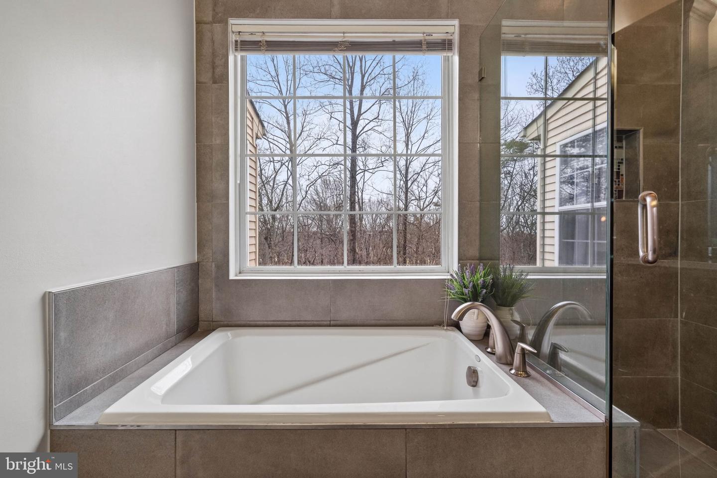 6169 WINDHAM HILL RUN, ALEXANDRIA, Virginia 22315, 3 Bedrooms Bedrooms, 7 Rooms Rooms,2 BathroomsBathrooms,Residential,For sale,6169 WINDHAM HILL RUN,VAFX2280702 MLS # VAFX2280702 6169 WINDHAM HILL RUN, ALEXANDRIA, Virginia 22315, 3 Bedrooms Bedrooms, 7 Rooms Rooms,2 BathroomsBathrooms,Residential,For sale,6169 WINDHAM HILL RUN,VAFX2280702 MLS # VAFX2280702