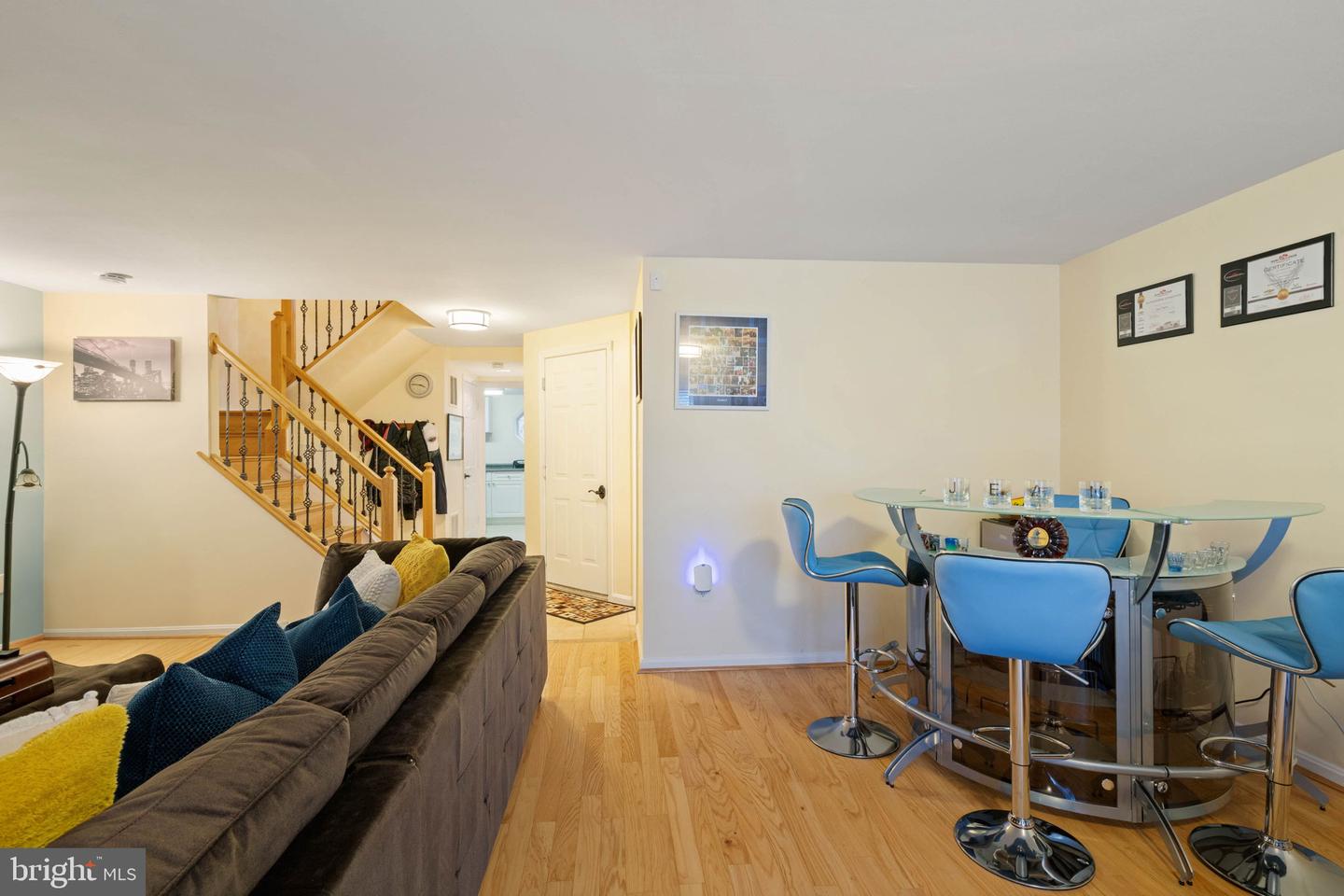 6169 WINDHAM HILL RUN, ALEXANDRIA, Virginia 22315, 3 Bedrooms Bedrooms, 7 Rooms Rooms,2 BathroomsBathrooms,Residential,For sale,6169 WINDHAM HILL RUN,VAFX2280702 MLS # VAFX2280702 6169 WINDHAM HILL RUN, ALEXANDRIA, Virginia 22315, 3 Bedrooms Bedrooms, 7 Rooms Rooms,2 BathroomsBathrooms,Residential,For sale,6169 WINDHAM HILL RUN,VAFX2280702 MLS # VAFX2280702