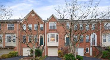 6169 WINDHAM HILL RUN, ALEXANDRIA, Virginia 22315, 3 Bedrooms Bedrooms, 7 Rooms Rooms,2 BathroomsBathrooms,Residential,For sale,6169 WINDHAM HILL RUN,VAFX2280702 MLS # VAFX2280702