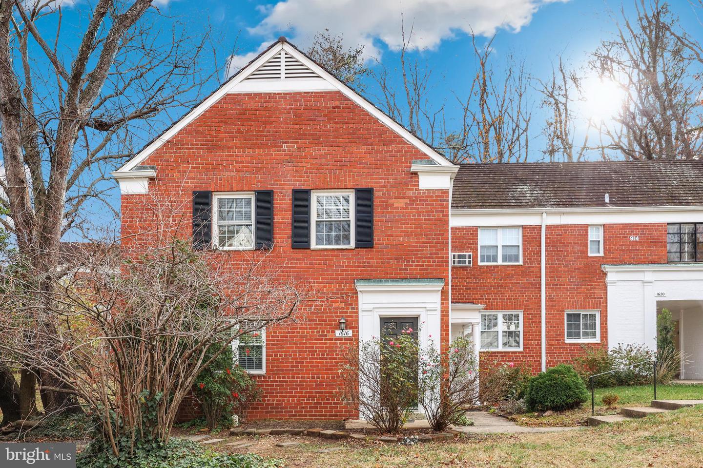 1616 FITZGERALD LN, ALEXANDRIA, Virginia 22302, 1 Bedroom Bedrooms, 4 Rooms Rooms,1 BathroomBathrooms,Residential,For sale,1616 FITZGERALD LN,VAAX2052090 MLS # VAAX2052090 1616 FITZGERALD LN, ALEXANDRIA, Virginia 22302, 1 Bedroom Bedrooms, 4 Rooms Rooms,1 BathroomBathrooms,Residential,For sale,1616 FITZGERALD LN,VAAX2052090 MLS # VAAX2052090