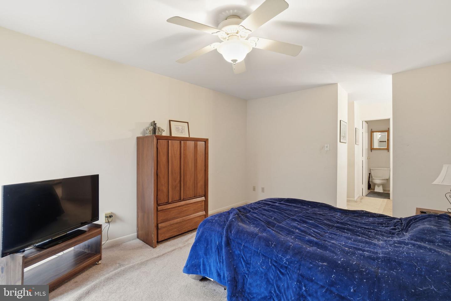 5772-G REXFORD CT, SPRINGFIELD, Virginia 22152, 2 Bedrooms Bedrooms, ,2 BathroomsBathrooms,Residential,For sale,5772-G REXFORD CT,VAFX2280940 MLS # VAFX2280940 5772-G REXFORD CT, SPRINGFIELD, Virginia 22152, 2 Bedrooms Bedrooms, ,2 BathroomsBathrooms,Residential,For sale,5772-G REXFORD CT,VAFX2280940 MLS # VAFX2280940