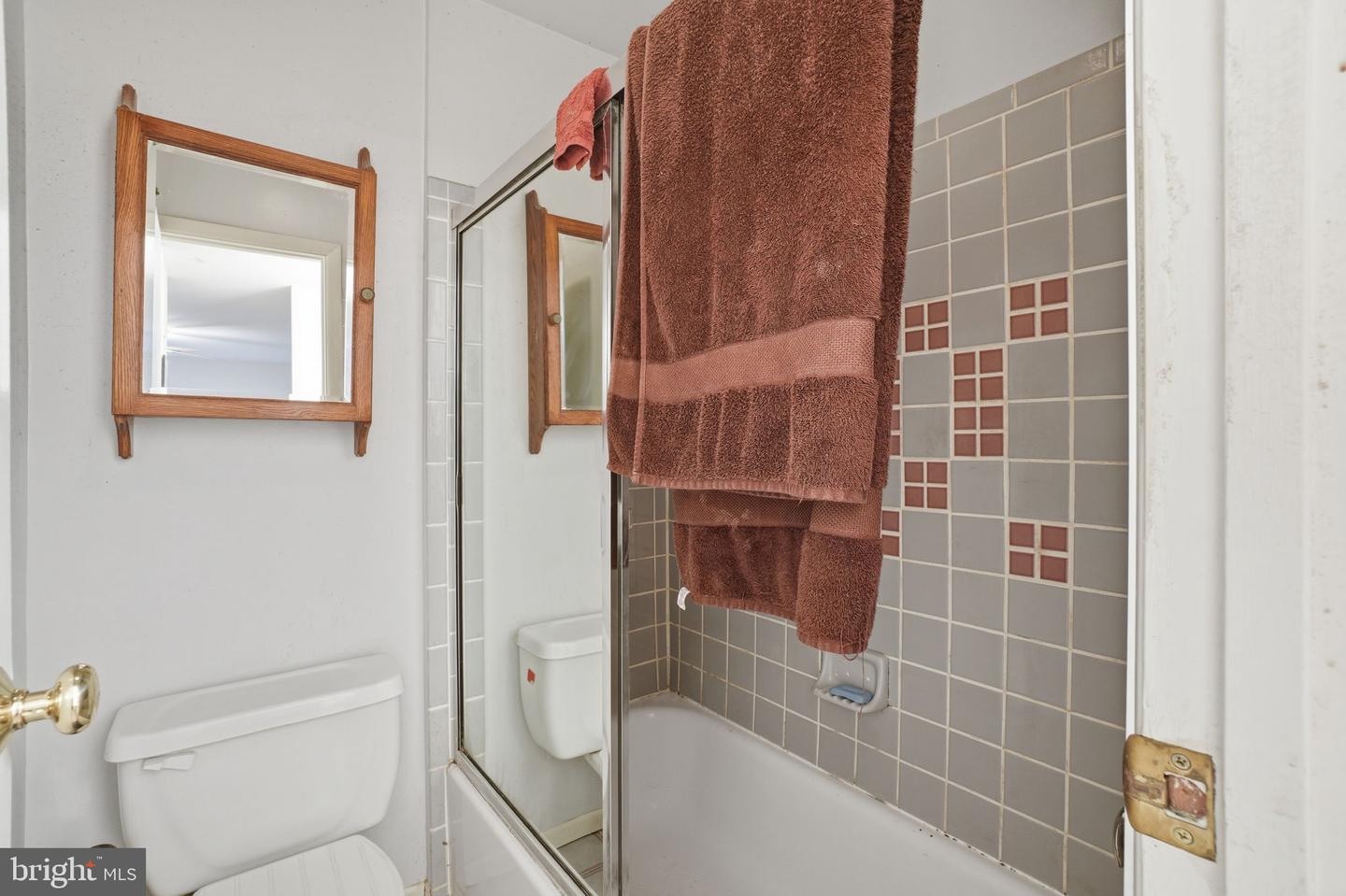 5772-G REXFORD CT, SPRINGFIELD, Virginia 22152, 2 Bedrooms Bedrooms, ,2 BathroomsBathrooms,Residential,For sale,5772-G REXFORD CT,VAFX2280940 MLS # VAFX2280940 5772-G REXFORD CT, SPRINGFIELD, Virginia 22152, 2 Bedrooms Bedrooms, ,2 BathroomsBathrooms,Residential,For sale,5772-G REXFORD CT,VAFX2280940 MLS # VAFX2280940