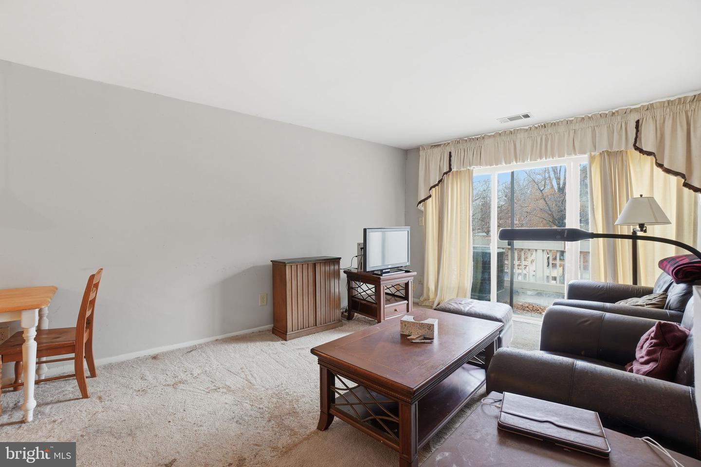 5772-G REXFORD CT, SPRINGFIELD, Virginia 22152, 2 Bedrooms Bedrooms, ,2 BathroomsBathrooms,Residential,For sale,5772-G REXFORD CT,VAFX2280940 MLS # VAFX2280940 5772-G REXFORD CT, SPRINGFIELD, Virginia 22152, 2 Bedrooms Bedrooms, ,2 BathroomsBathrooms,Residential,For sale,5772-G REXFORD CT,VAFX2280940 MLS # VAFX2280940