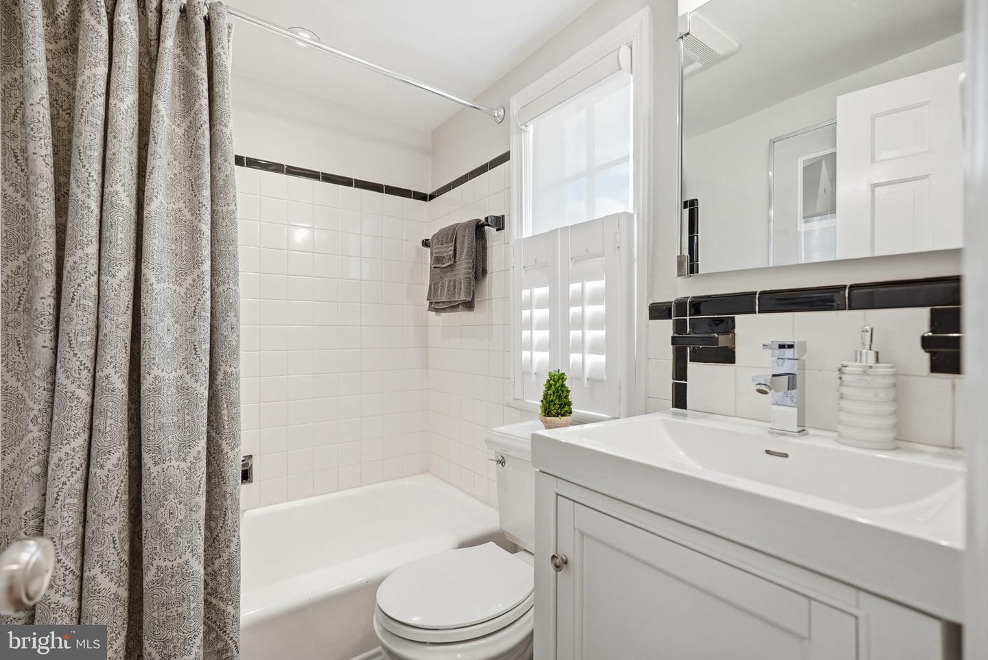 2708 P ST NW, WASHINGTON, District Of Columbia 20007, 3 Bedrooms Bedrooms, ,3 BathroomsBathrooms,Residential,For sale,2708 P ST NW,DCDC2233514 MLS # DCDC2233514 2708 P ST NW, WASHINGTON, District Of Columbia 20007, 3 Bedrooms Bedrooms, ,3 BathroomsBathrooms,Residential,For sale,2708 P ST NW,DCDC2233514 MLS # DCDC2233514