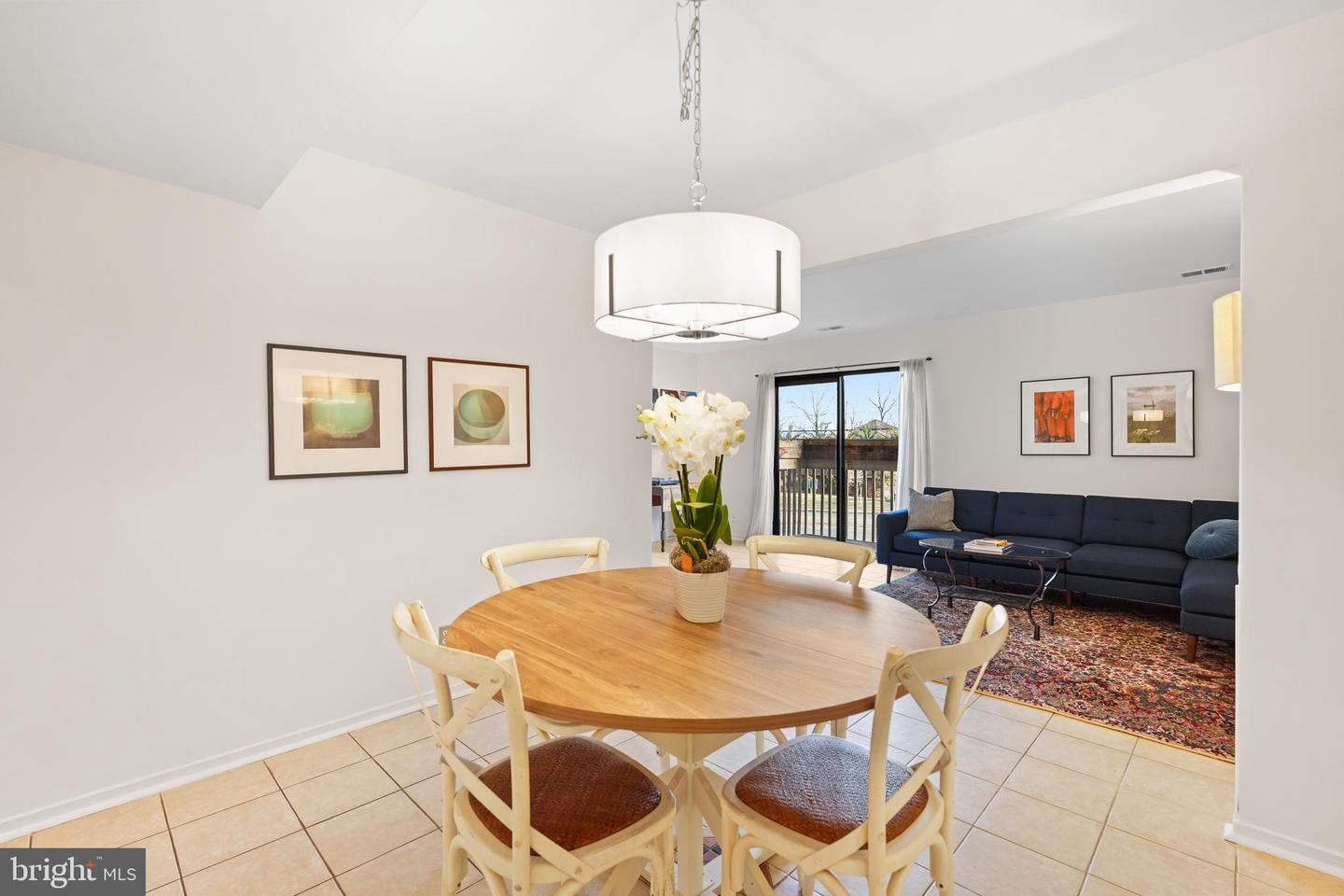 2716 GLENGYLE DR, VIENNA, Virginia 22181, 3 Bedrooms Bedrooms, ,2 BathroomsBathrooms,Residential,For sale,2716 GLENGYLE DR,VAFX2281302 MLS # VAFX2281302