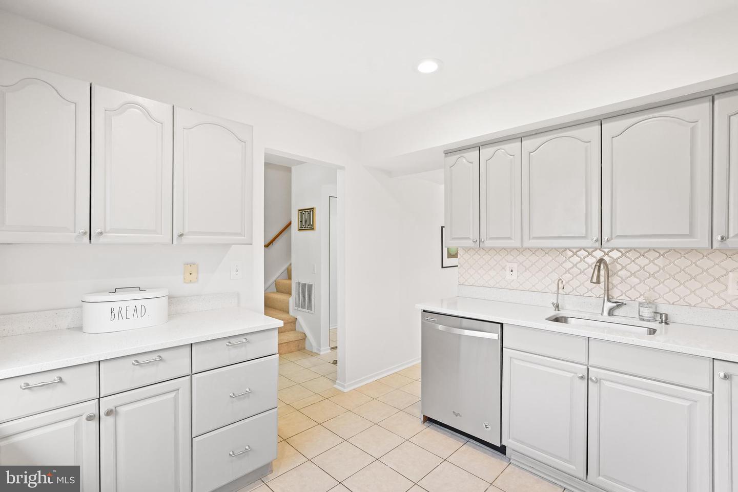 2716 GLENGYLE DR, VIENNA, Virginia 22181, 3 Bedrooms Bedrooms, ,2 BathroomsBathrooms,Residential,For sale,2716 GLENGYLE DR,VAFX2281302 MLS # VAFX2281302