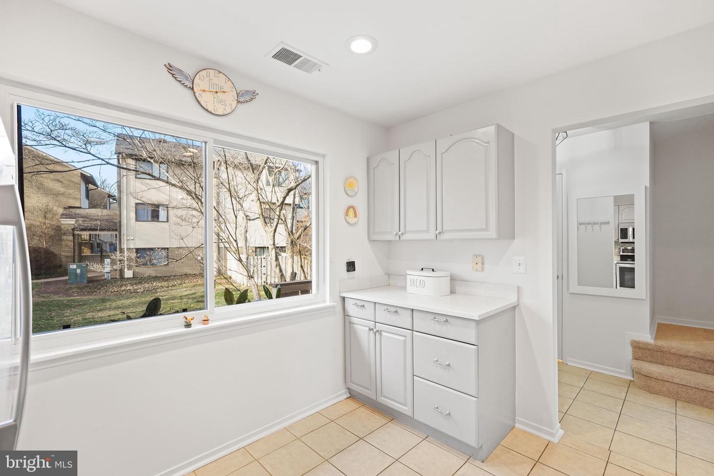 2716 GLENGYLE DR, VIENNA, Virginia 22181, 3 Bedrooms Bedrooms, ,2 BathroomsBathrooms,Residential,For sale,2716 GLENGYLE DR,VAFX2281302 MLS # VAFX2281302