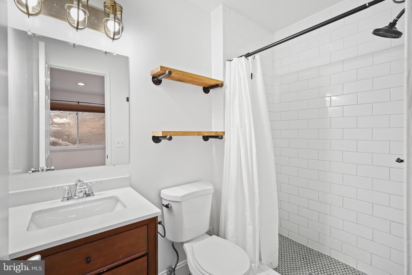 2716 GLENGYLE DR, VIENNA, Virginia 22181, 3 Bedrooms Bedrooms, ,2 BathroomsBathrooms,Residential,For sale,2716 GLENGYLE DR,VAFX2281302 MLS # VAFX2281302